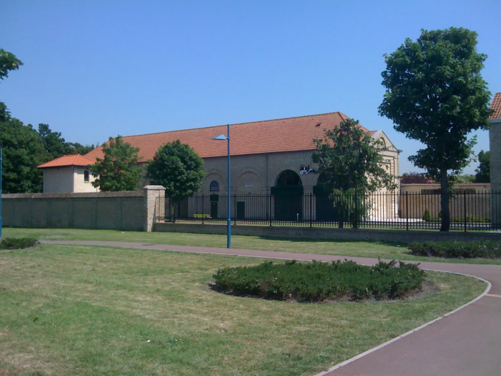 Photo showing: L'espace Maitre de Poste à Coudekerque-Branche (quartier St-Germaine)