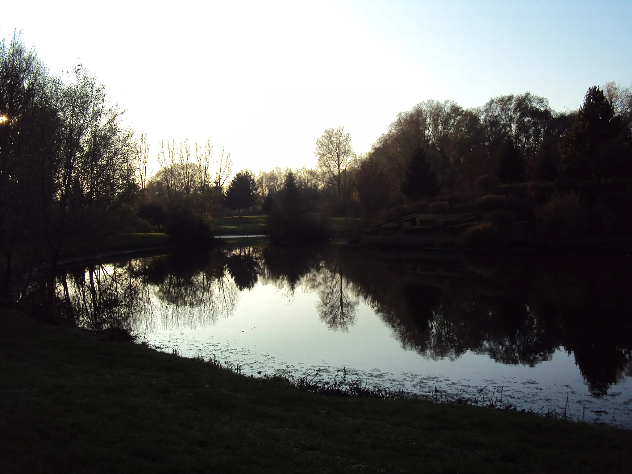 Photo showing: Parc public d'Éleu-dit-Leauwette, un après-midi d'automne.