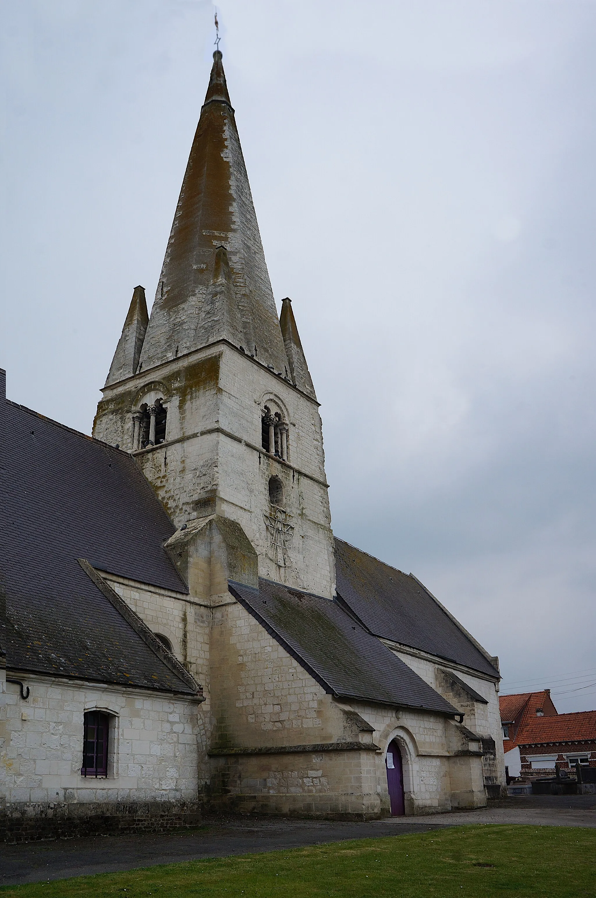 Photo showing: This building is indexed in the base Mérimée, a database of architectural heritage maintained by the French Ministry of Culture, under the reference PA00108270 .