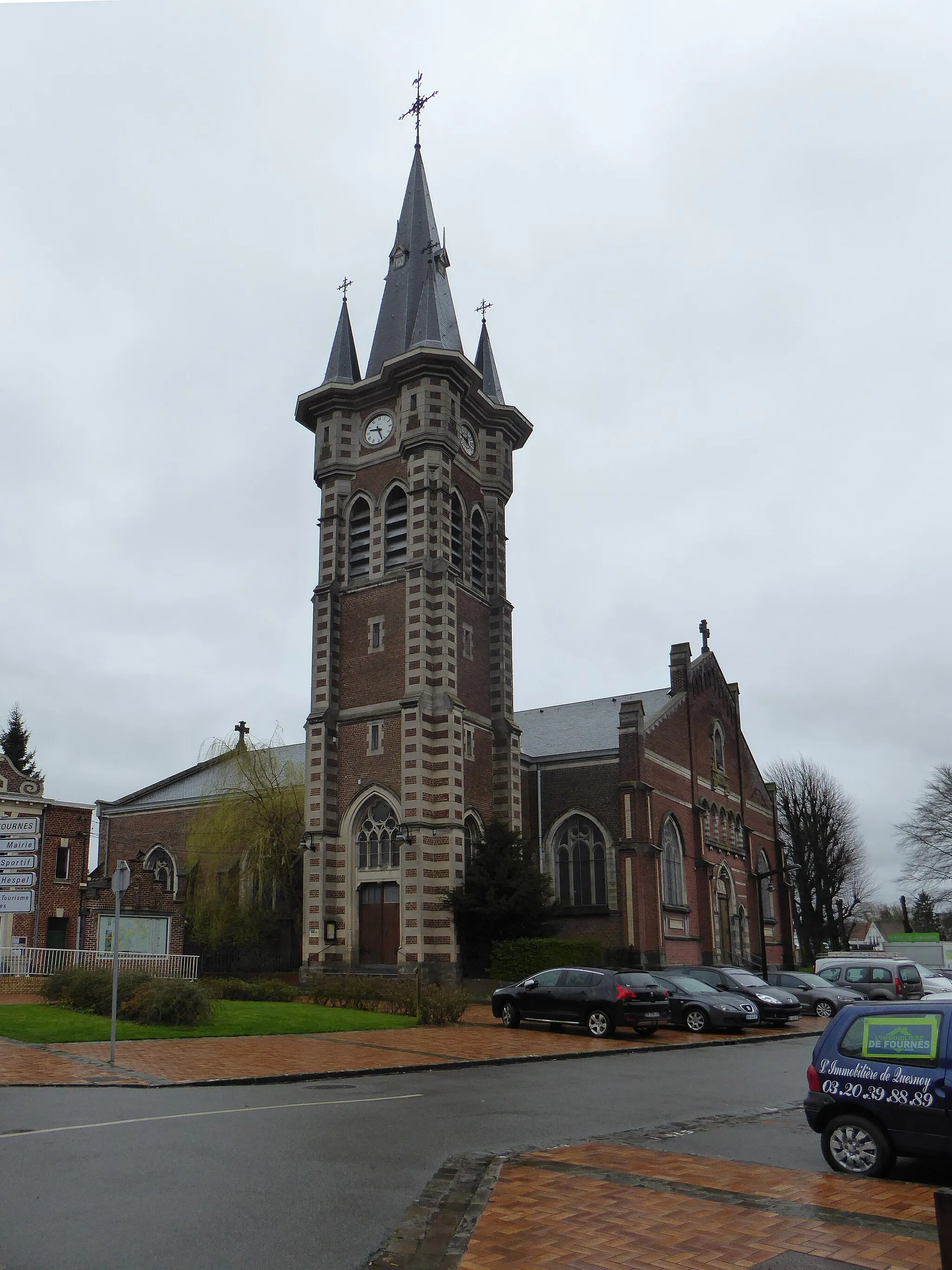 Photo showing: L'église de La-Nativité-de-Notre-Dame Fournes-en-Weppes, France