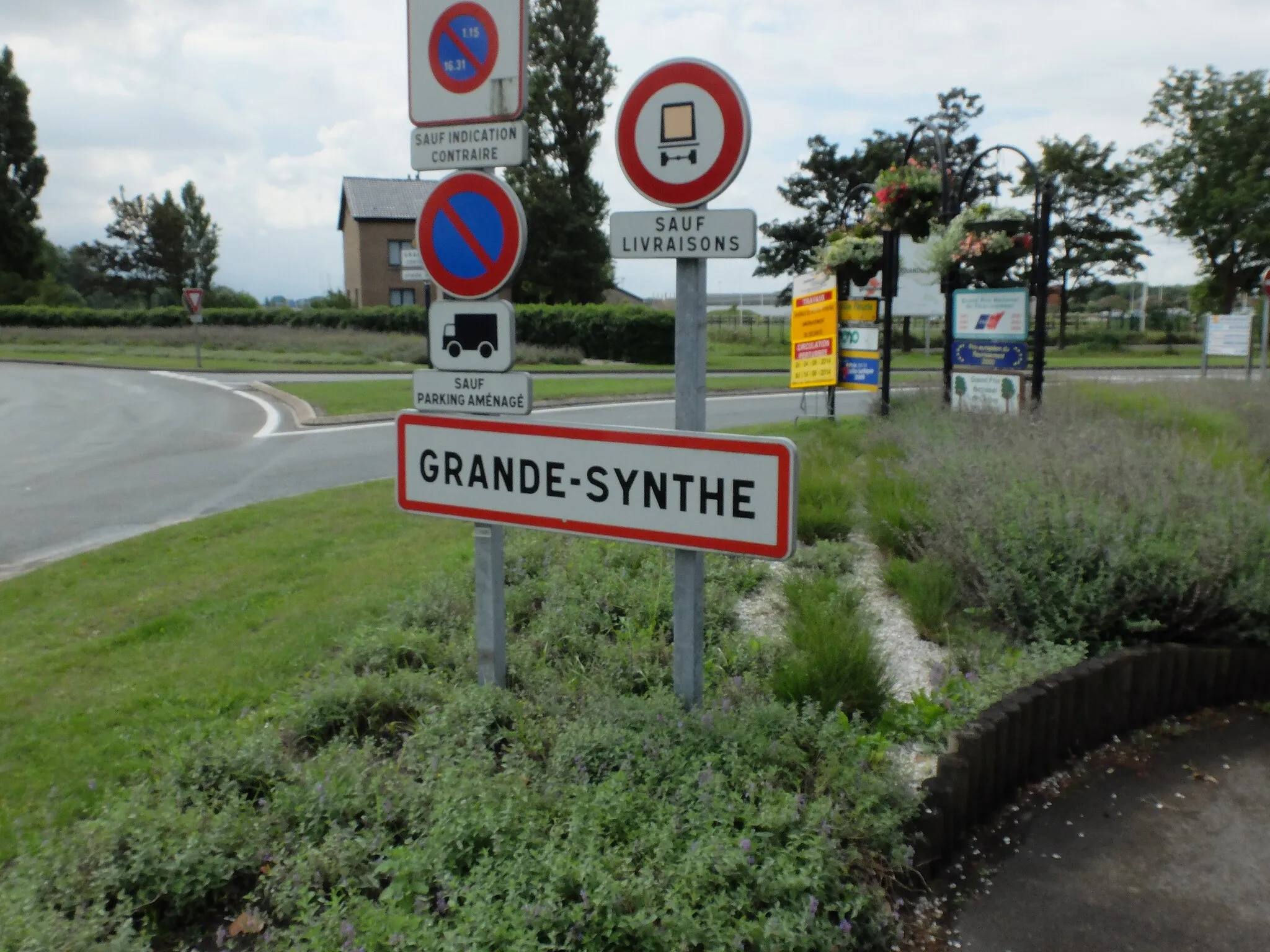 Photo showing: Vue d'une entrée de Grande-Synthe.