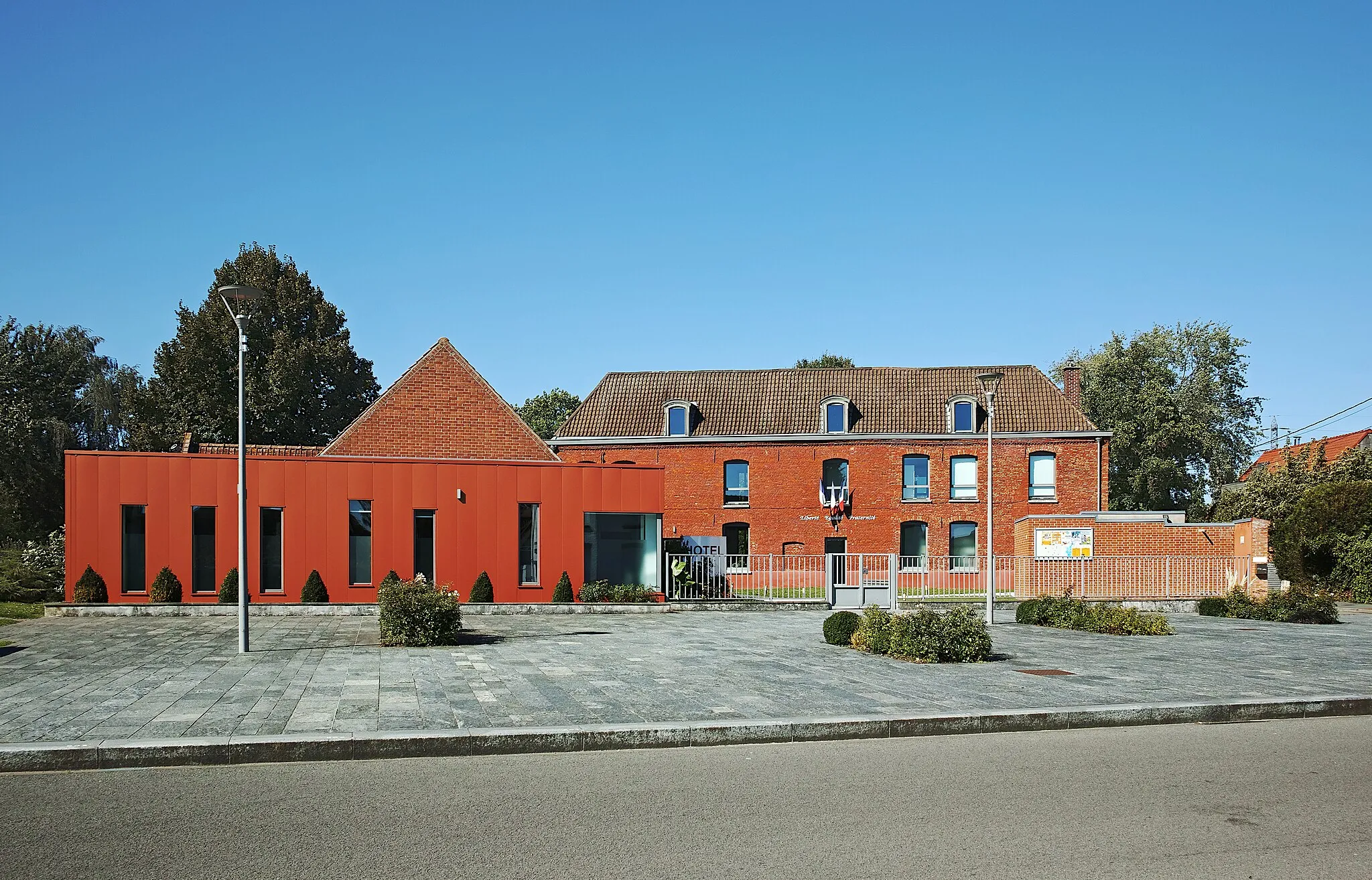 Photo showing: Hallennes-lez-Haubourdin town hall.