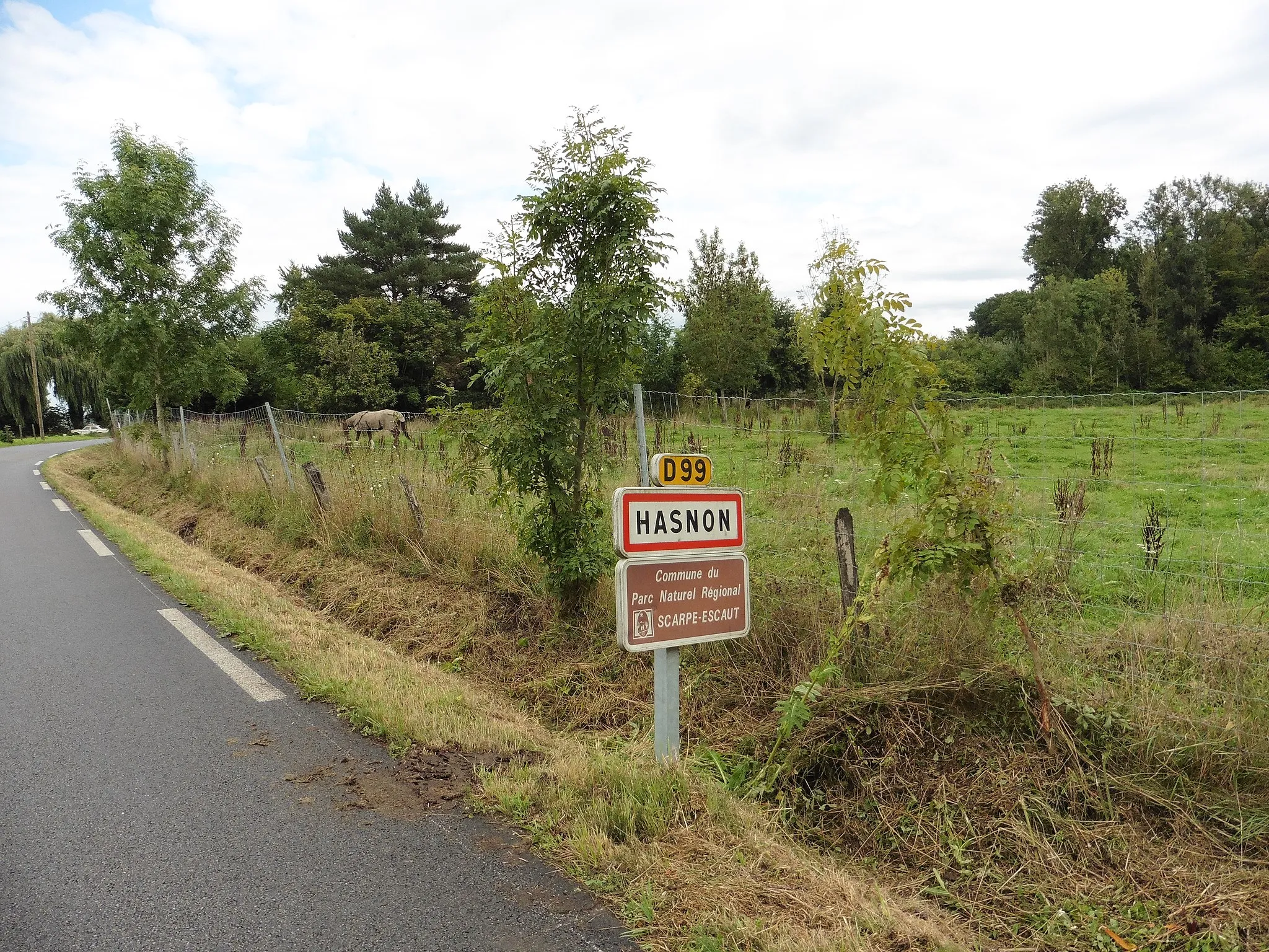 Photo showing: City limit signs Hasnon-la-Cataine sur la D99.- Nord.- france