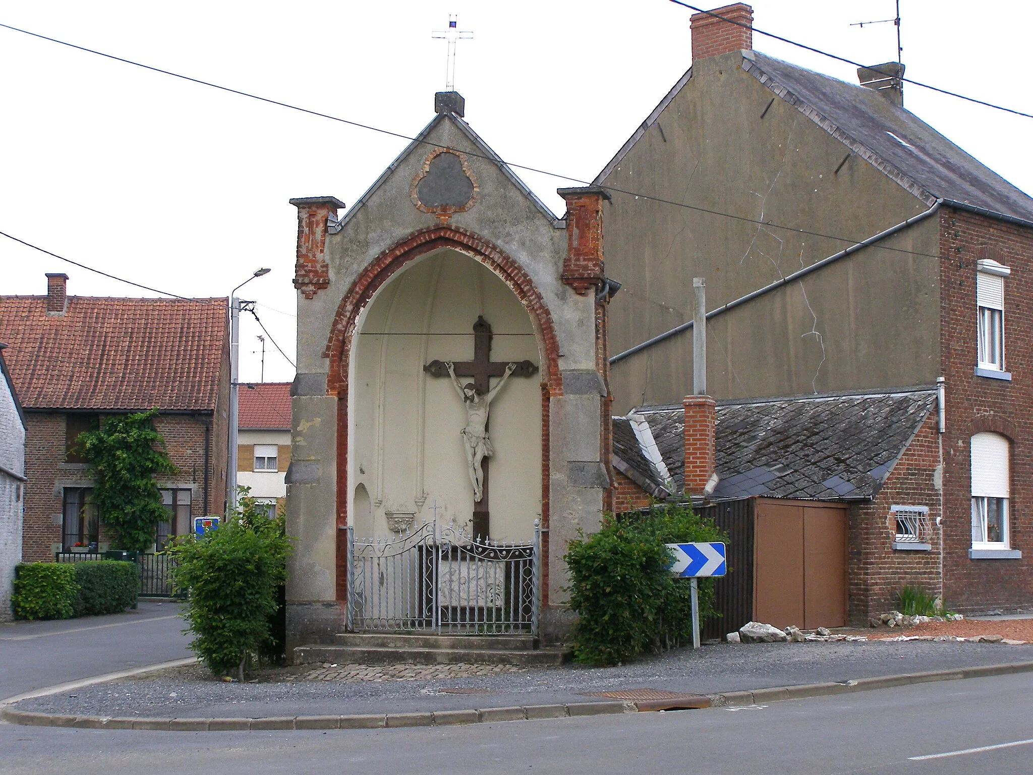 Photo showing: Calvaire de la chaussée de Bavay.