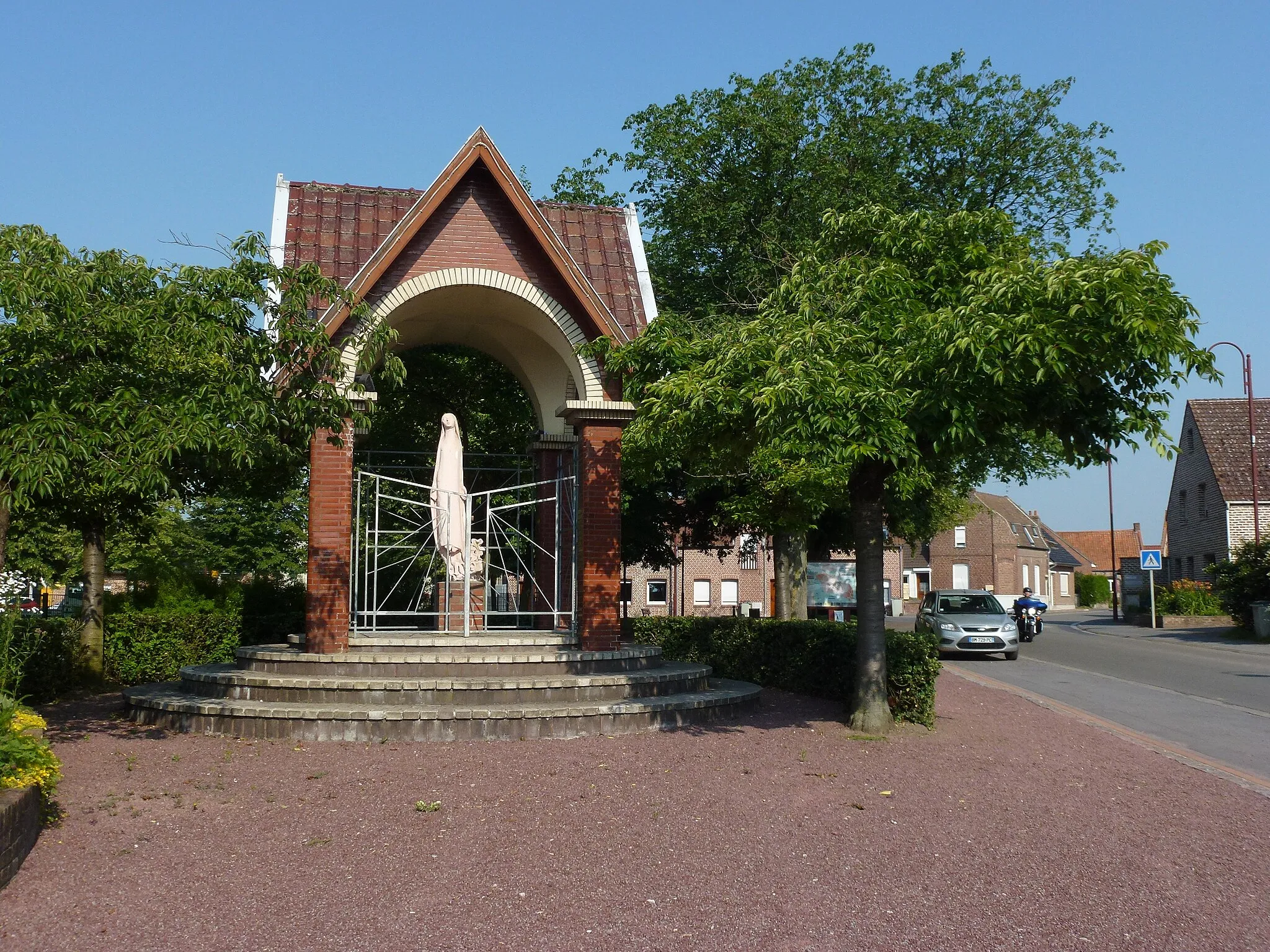 Photo showing: Landas (Nord, Fr) oratoire de la Vierge