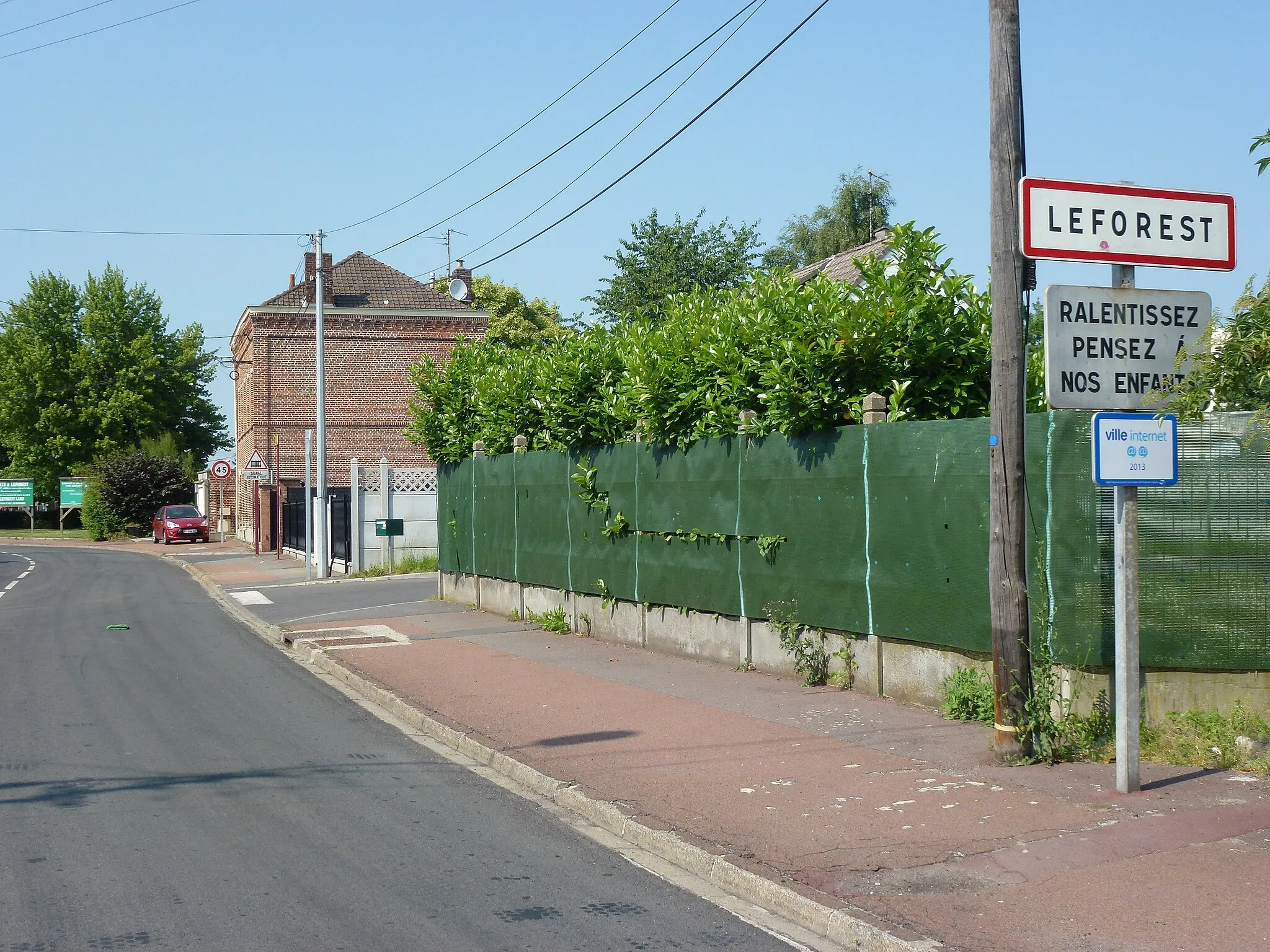 Photo showing: Leforest (Pas-de-Calais, Fr) city limit sign