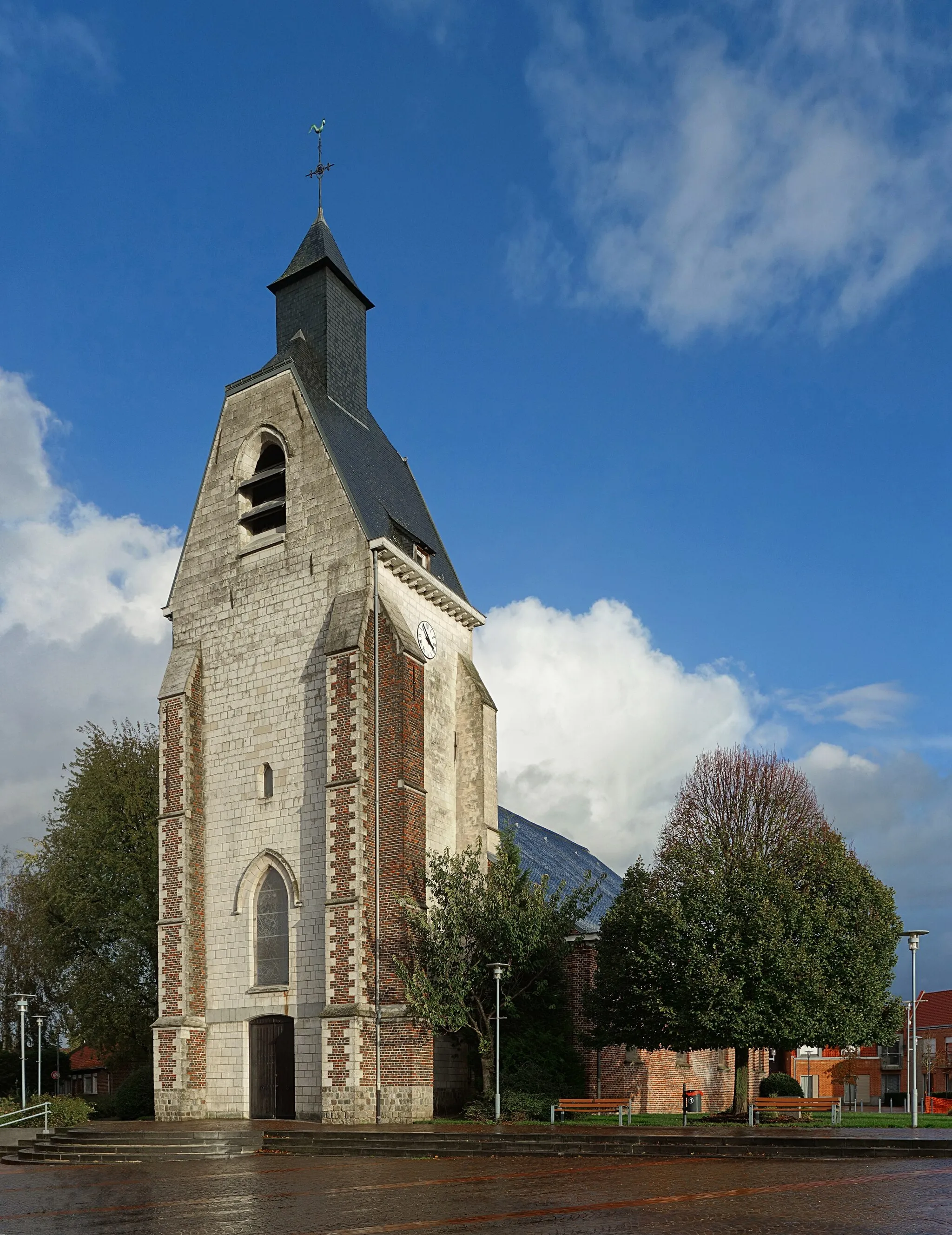 Photo showing: Saint Eloi church in Lezennes, France.