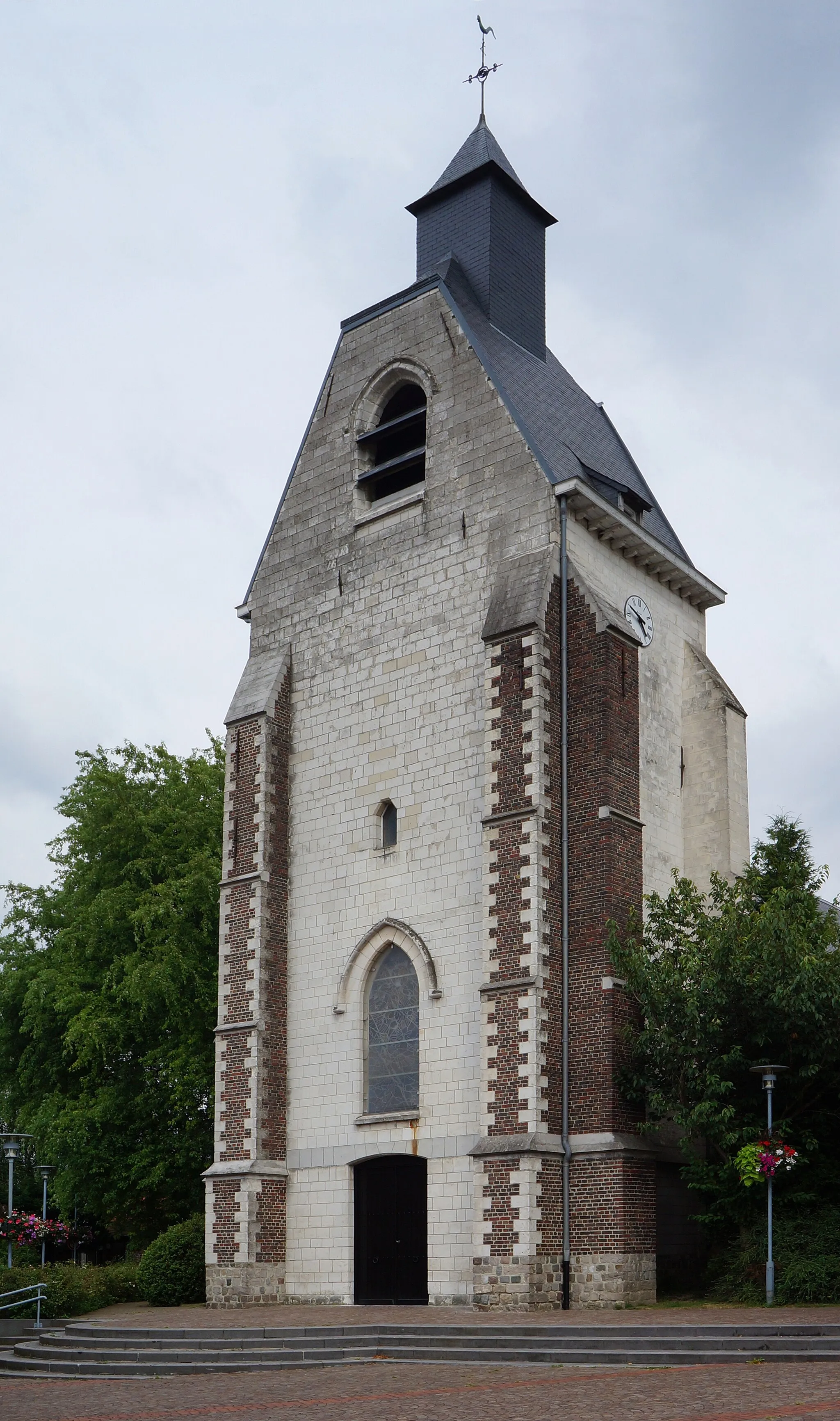 Photo showing: L'église saint Eloi de Lezennes xiie siècle Nord (département français).