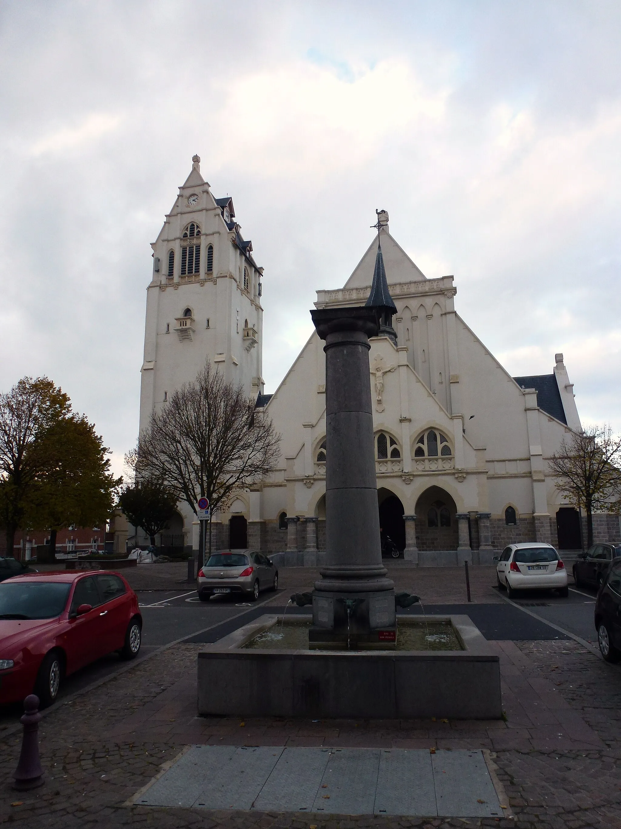 Photo showing: Linselles, church: église de la Nativité de Notre-Dame