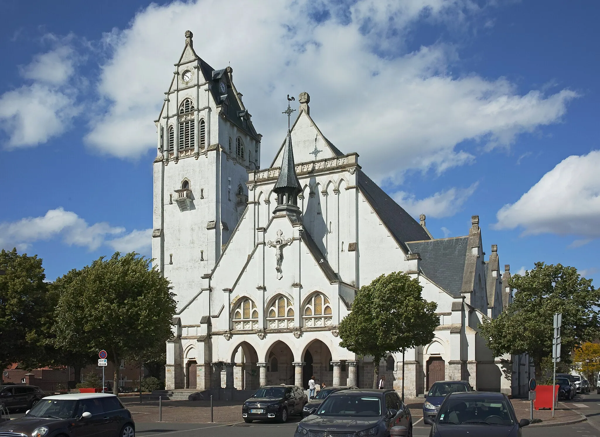 Photo showing: The Nativité de Notre-Dame church, in Linselles.