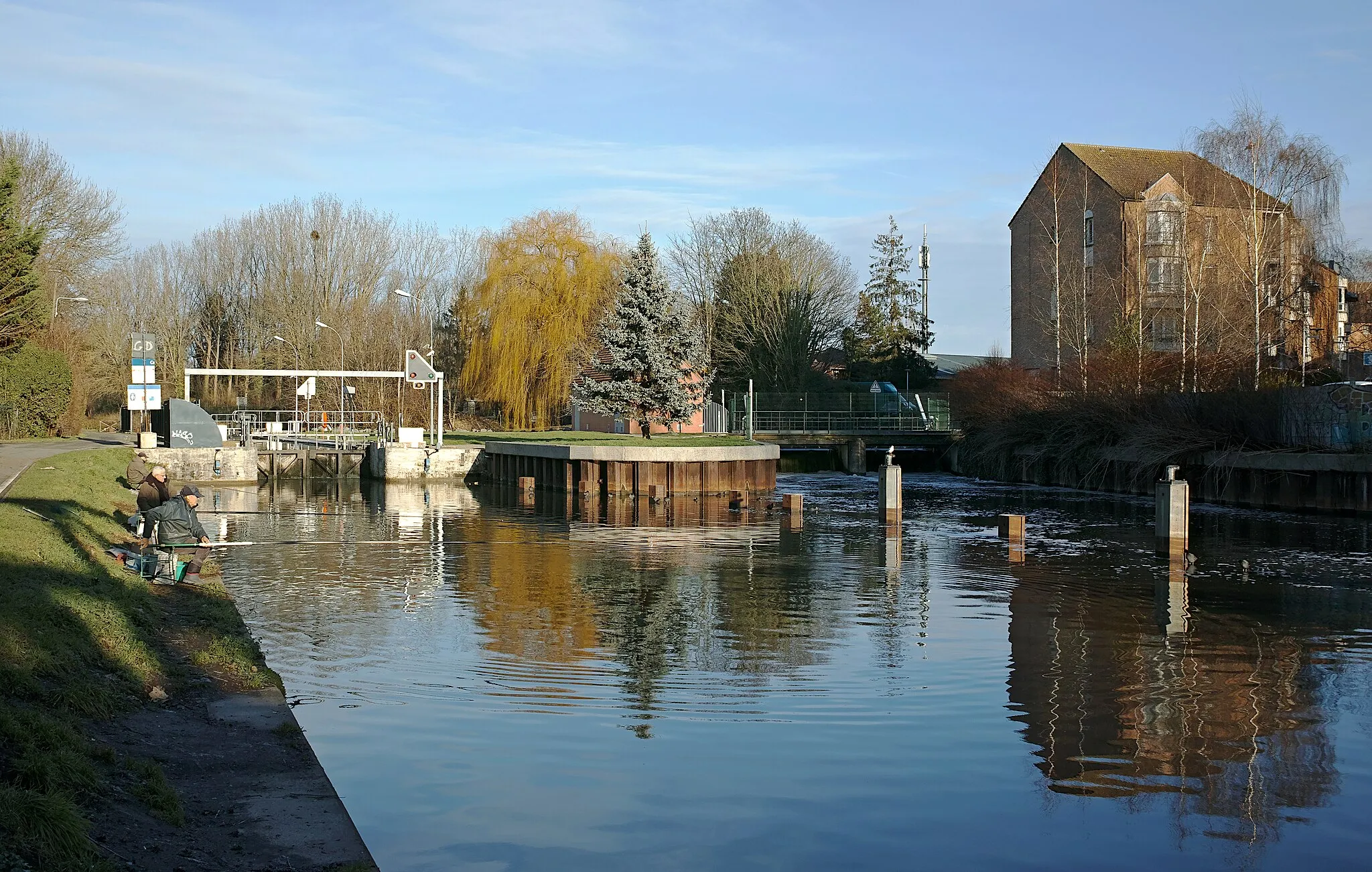 Photo showing: View of the Marquette lock, in Marquette-lez-Lille.