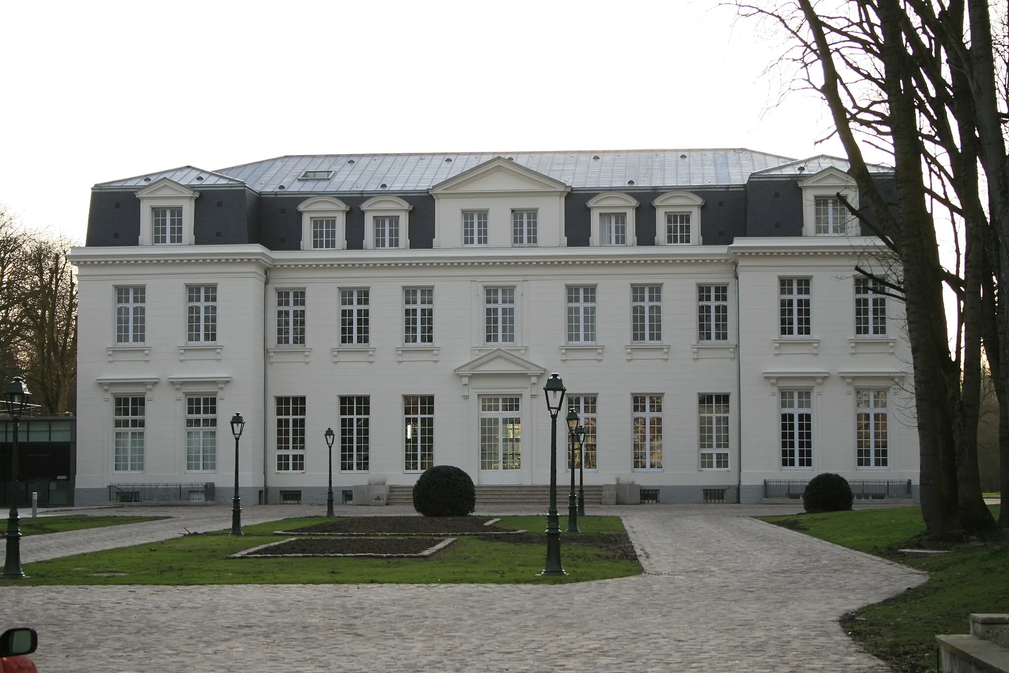Photo showing: Autrefois, le château de Madame De Clercq. Aujourd'hui, le centre de réadaptation fonctionnelle.