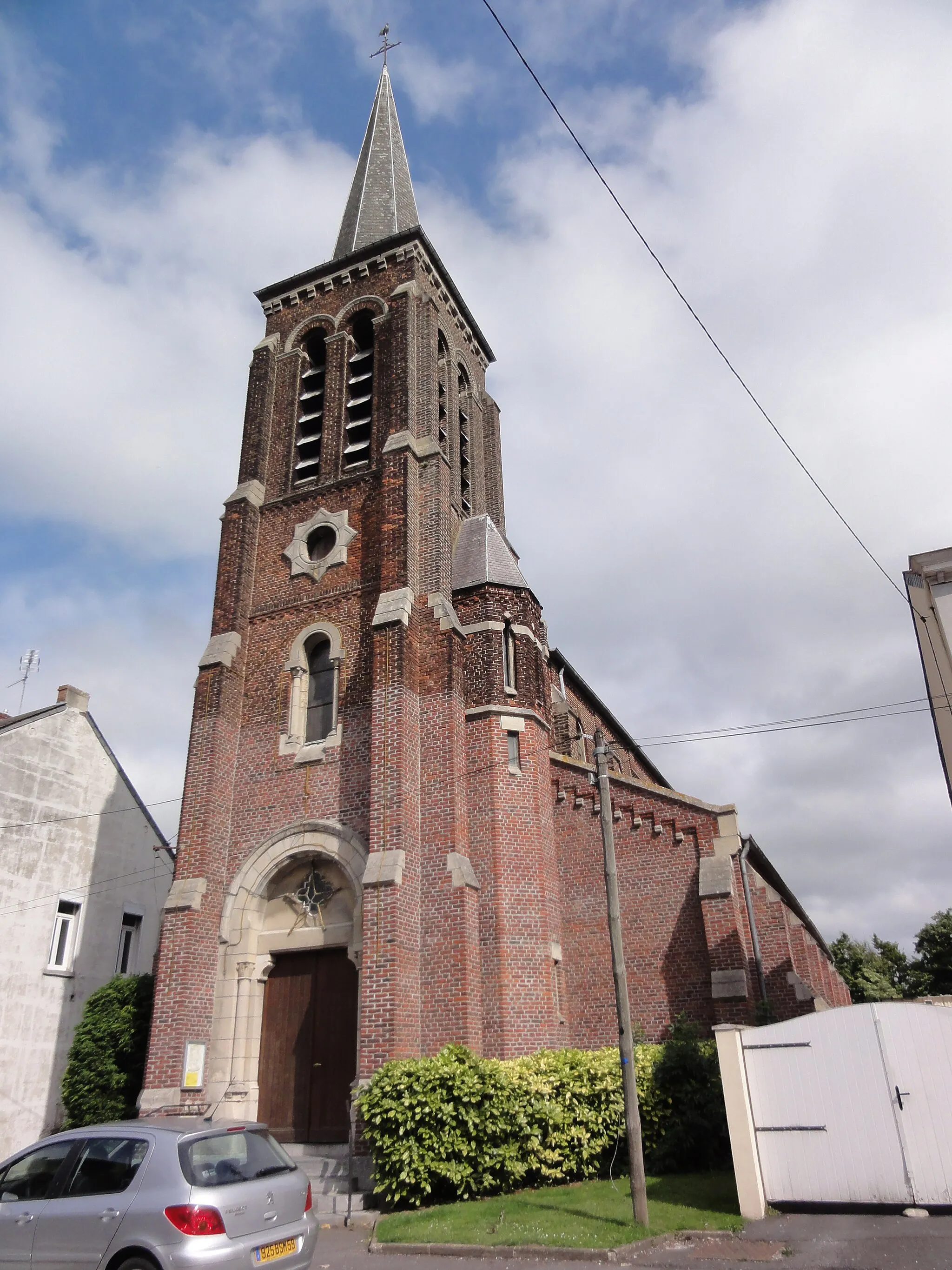 Photo showing: Recquignies (Nord, Fr) église Saint-Sulpice du village de Recquignies