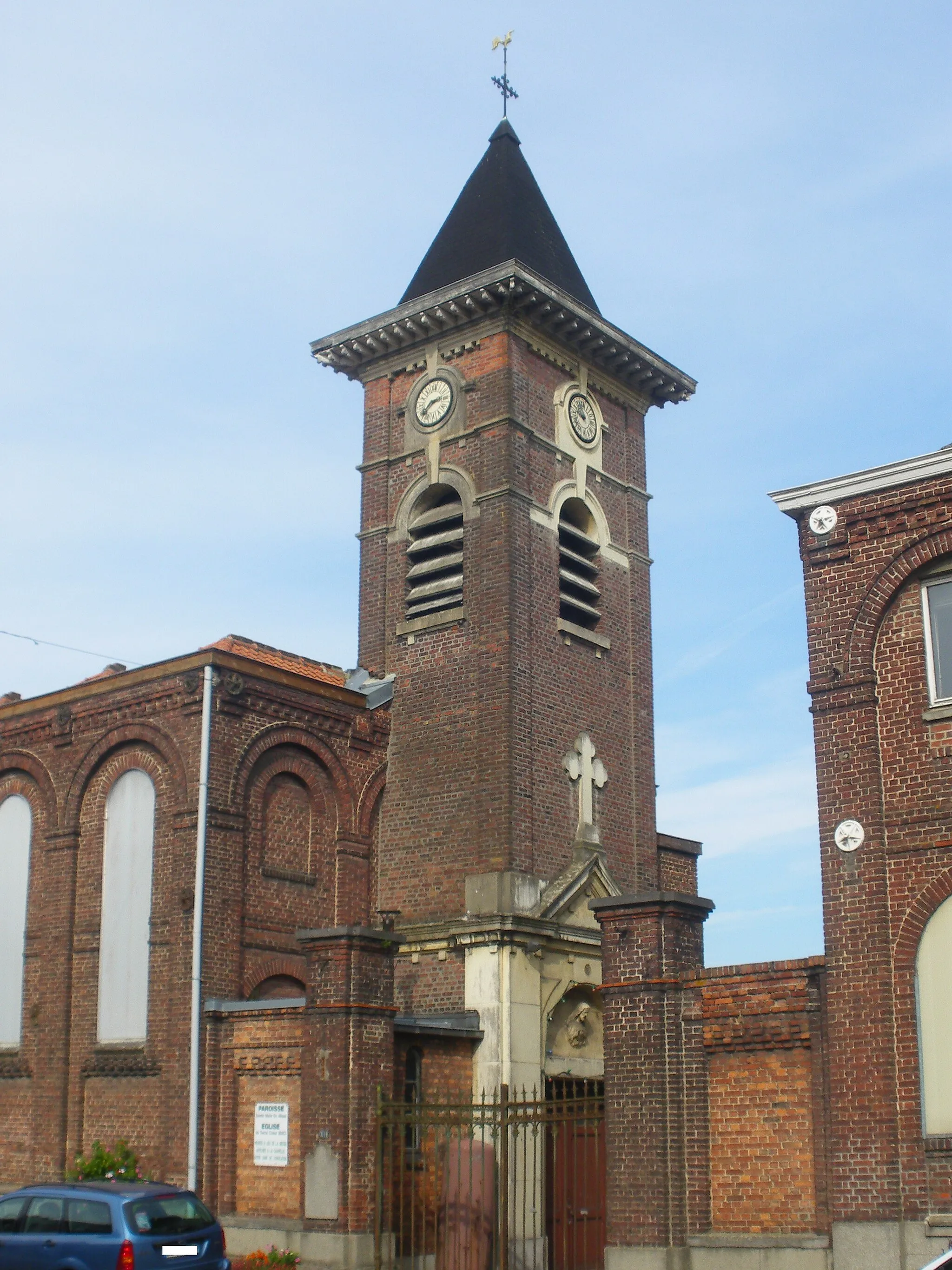 Photo showing: Vue du clocher de l'église de Bac-Saint-Maur à Sailly-sur-la-Lys.