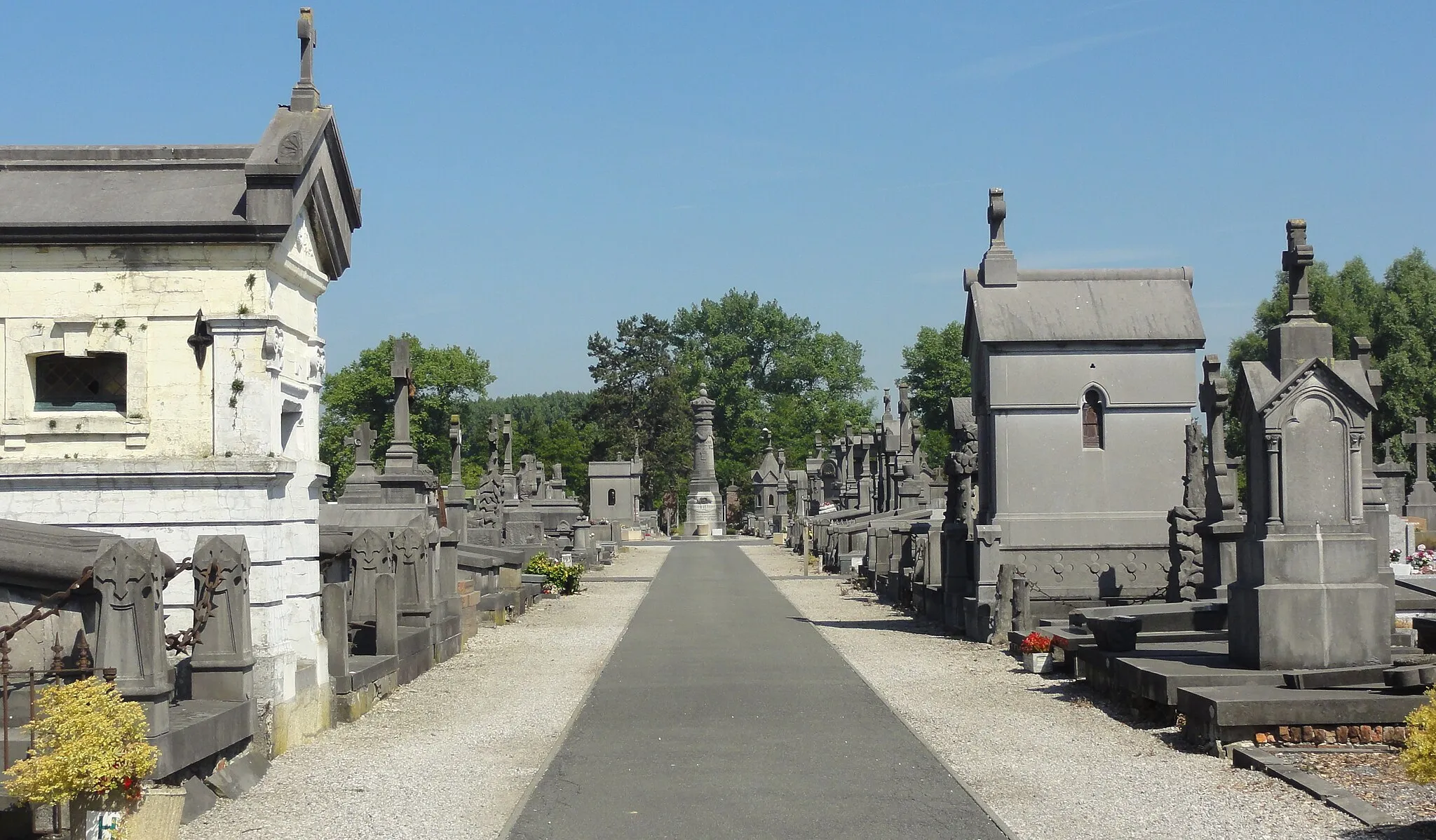 Photo showing: Depicted place: Cimetière central de Saint-Amand-les-Eaux