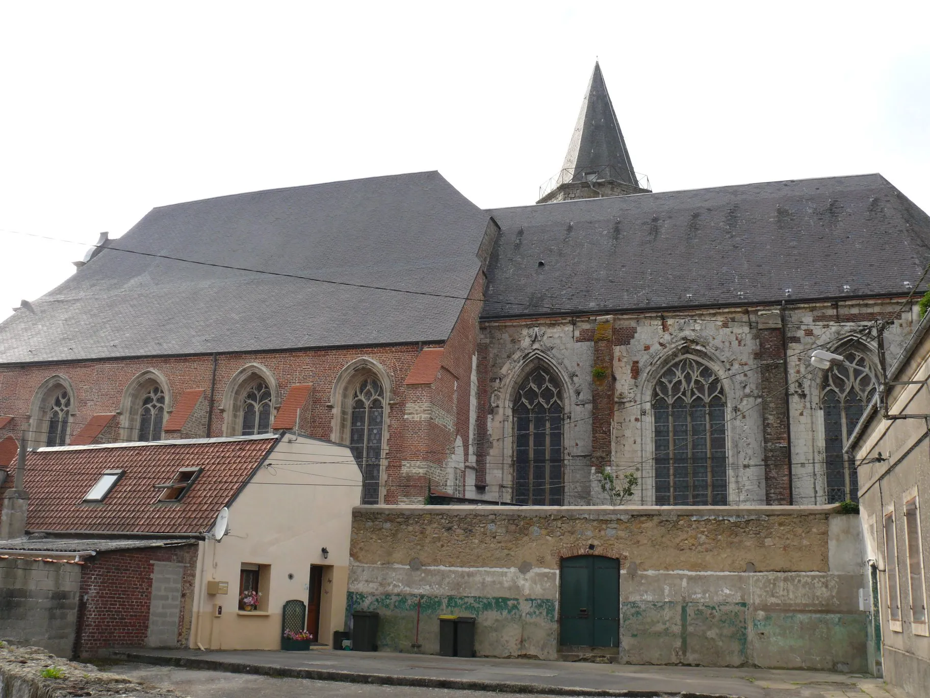 Photo showing: This building is inscrit au titre des monuments historiques de la France. It is indexed in the base Mérimée, a database of architectural heritage maintained by the French Ministry of Culture, under the reference PA00108427 .