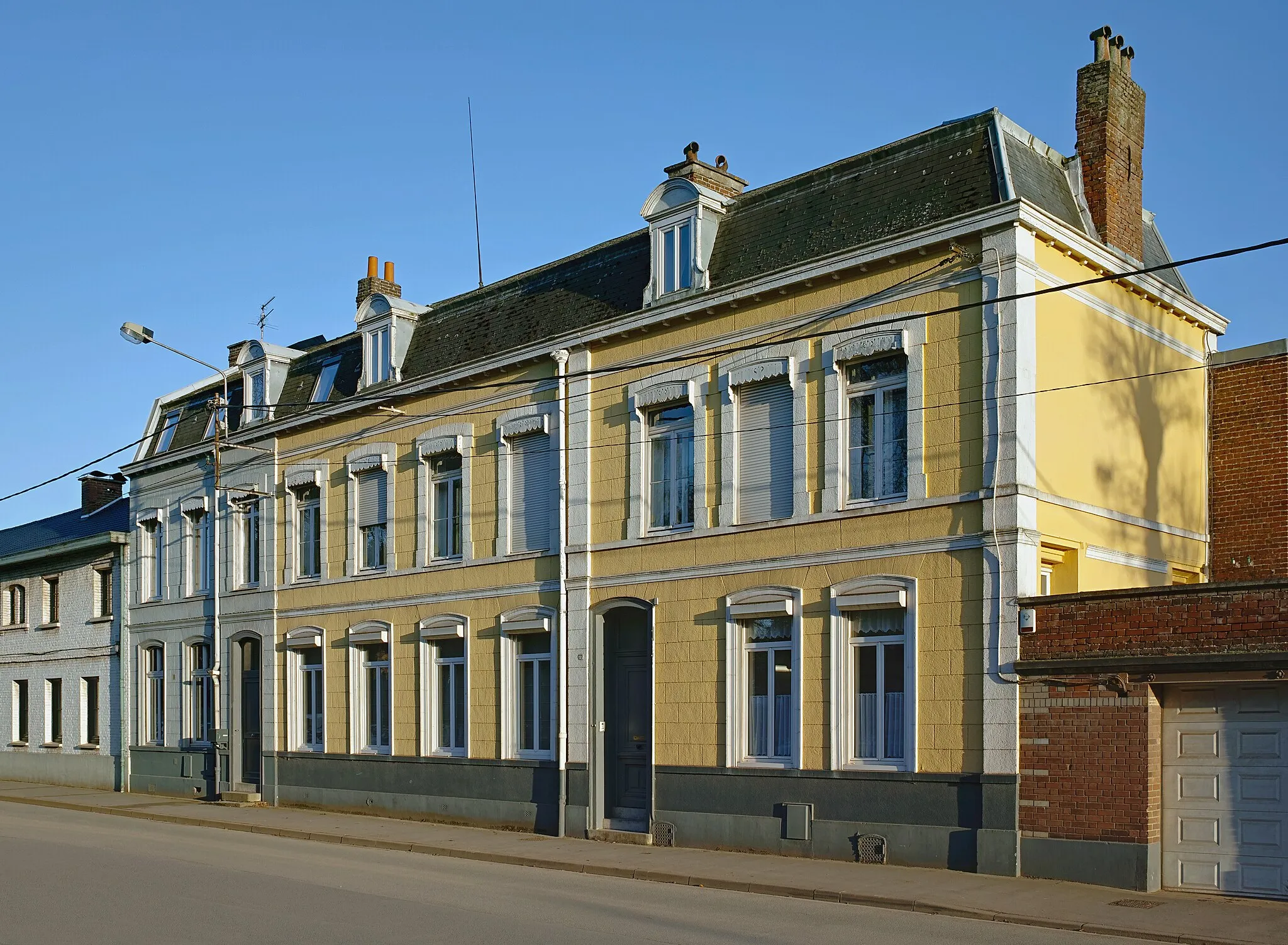 Photo showing: Classical mansion, Rue Marx Dormoy 75 & 77, Seclin.