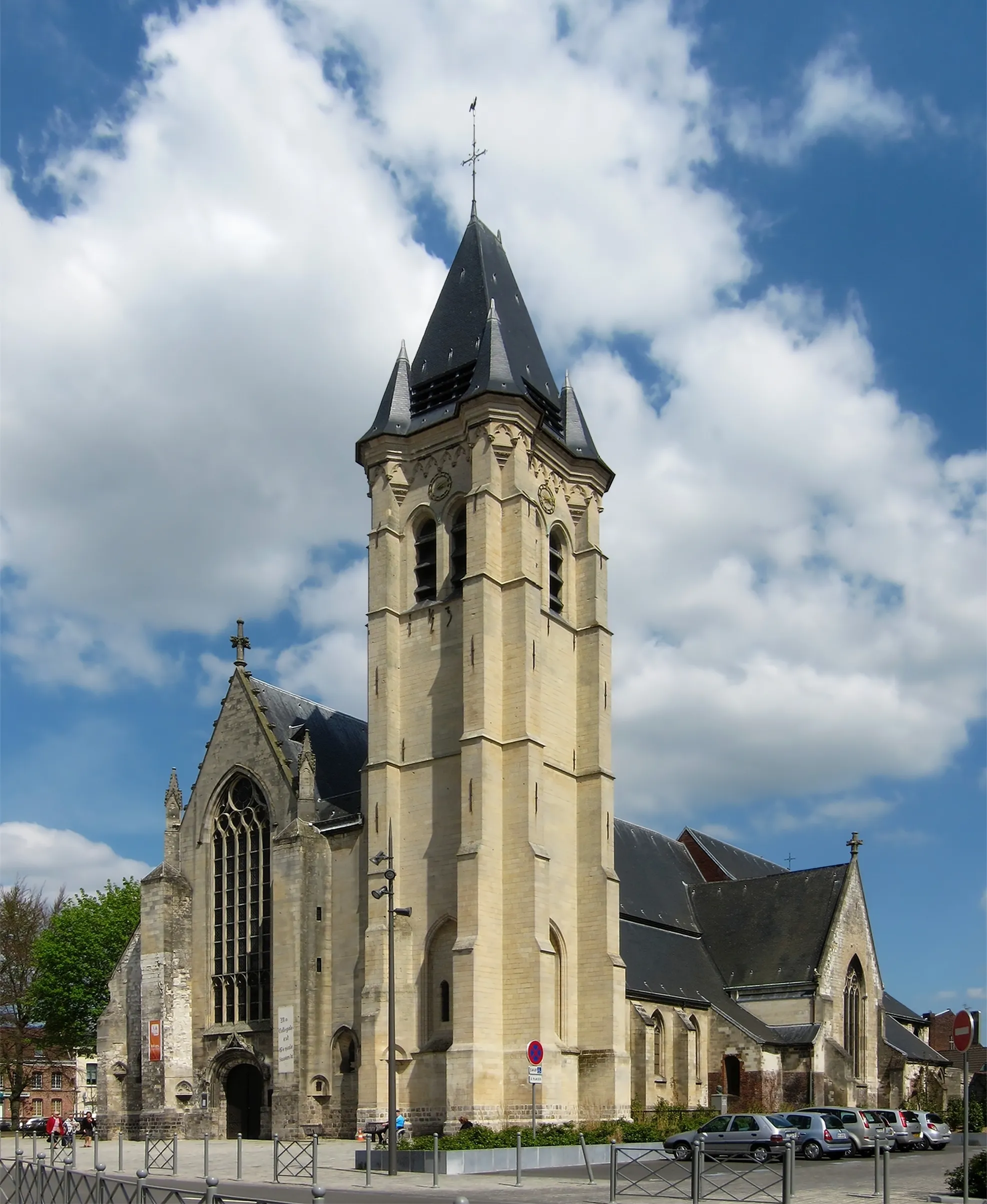 Photo showing: Saint Piatus Church in Seclin, France.