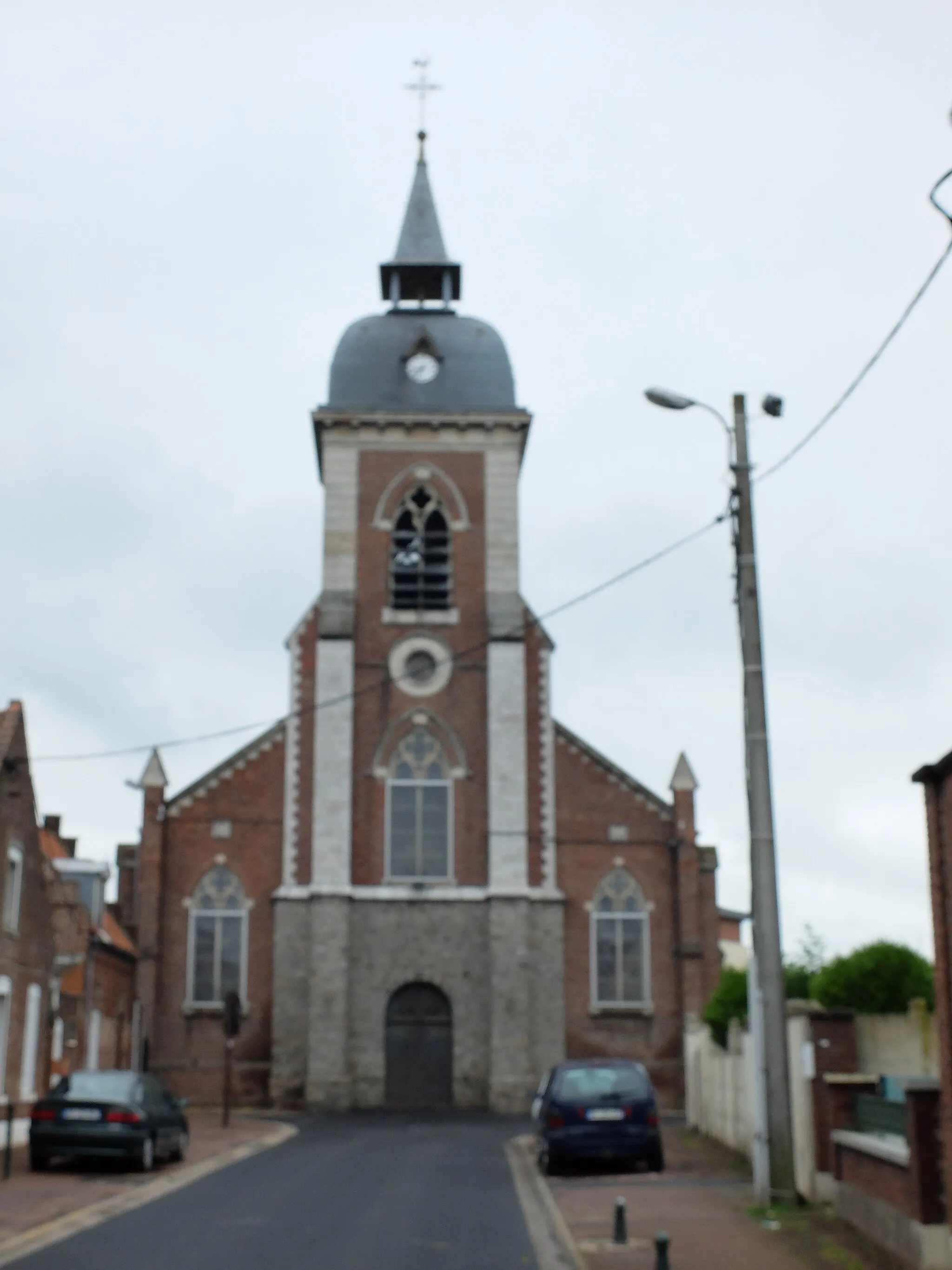 Photo showing: Vue de l'église Saint-Martin de Sin-le-Noble.