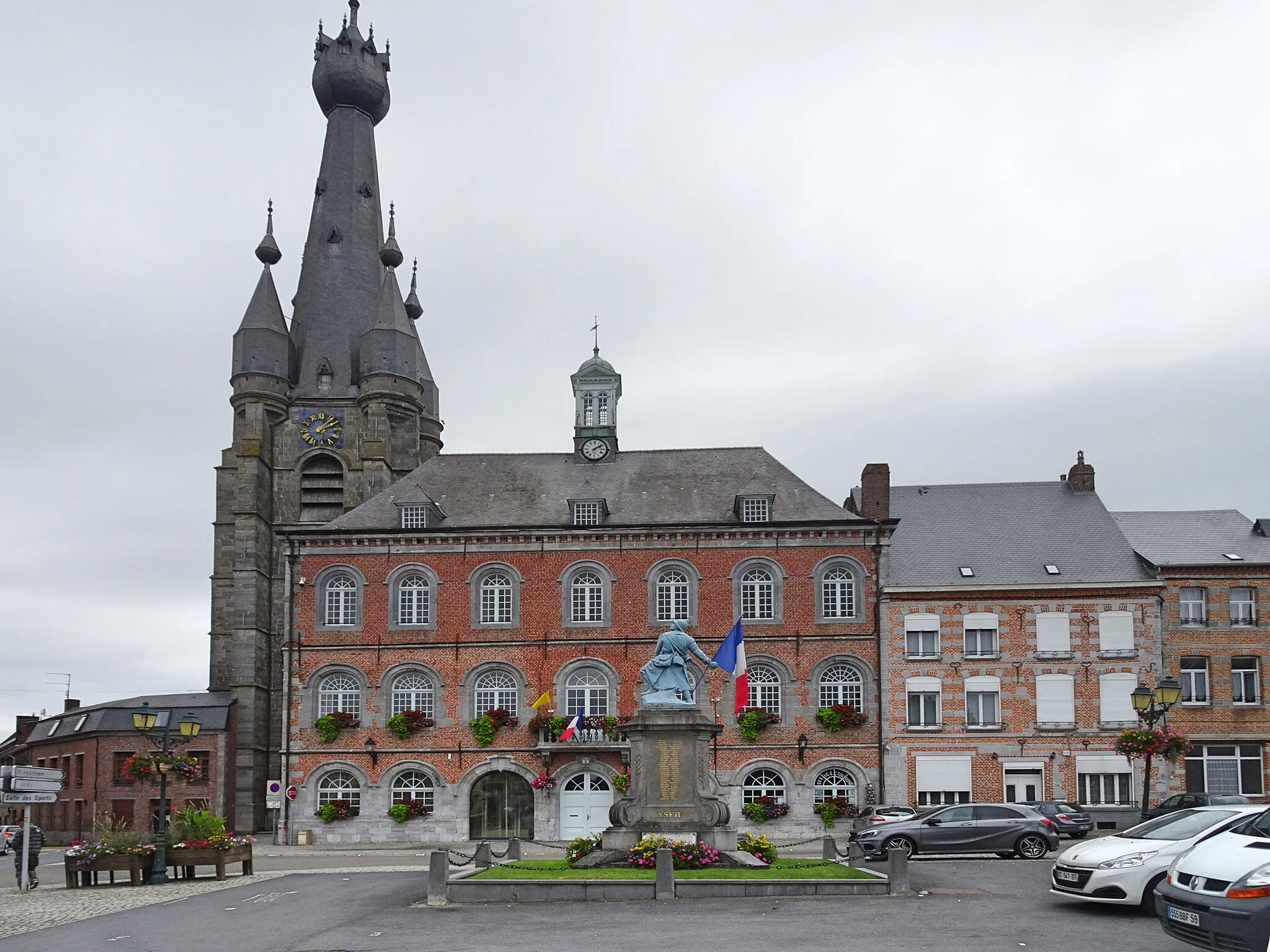 Photo showing: This building is indexed in the base Mérimée, a database of architectural heritage maintained by the French Ministry of Culture, under the reference PA00107821 .