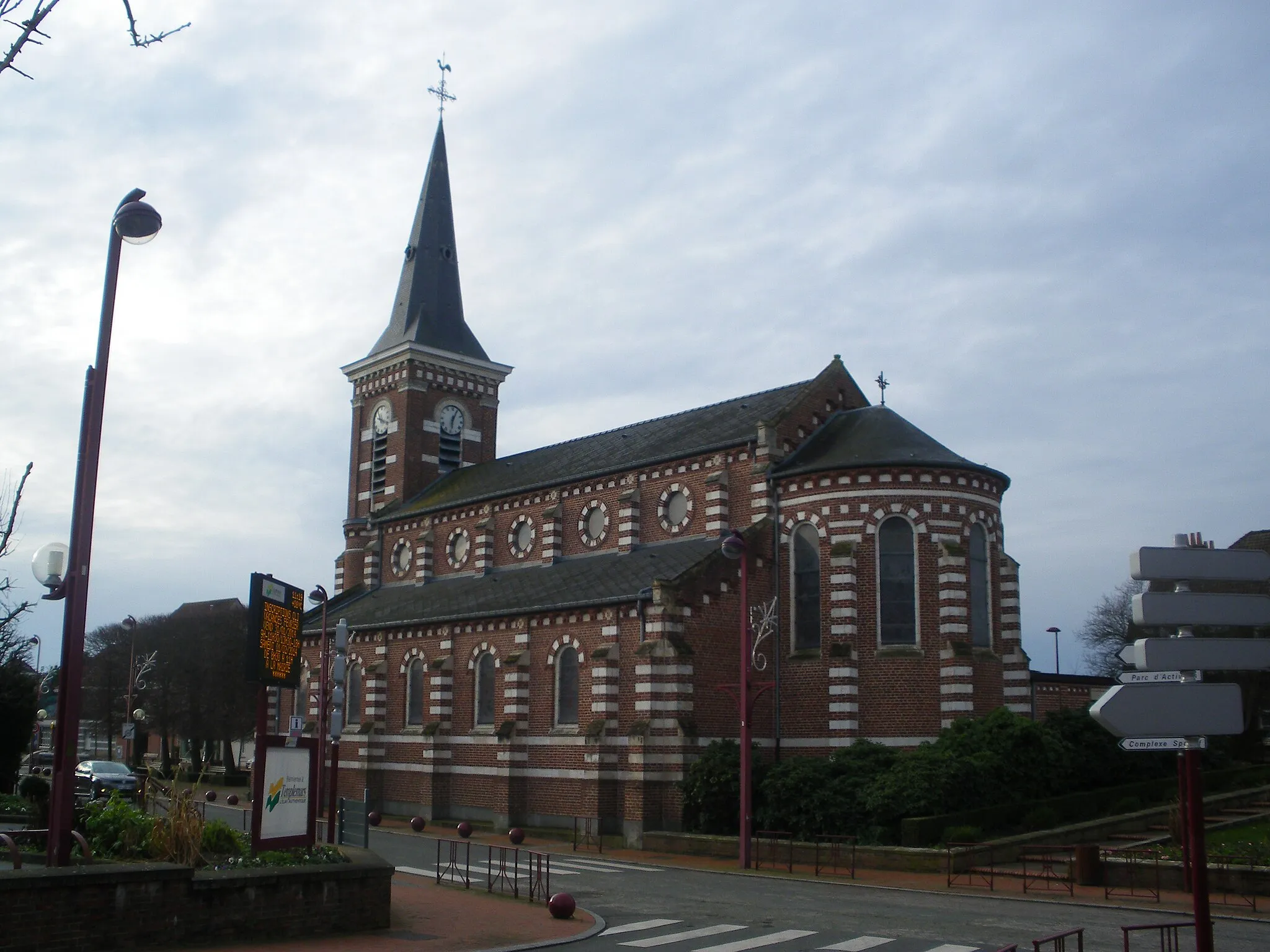 Photo showing: Vue de l'église Saint-Martin de Templemars.