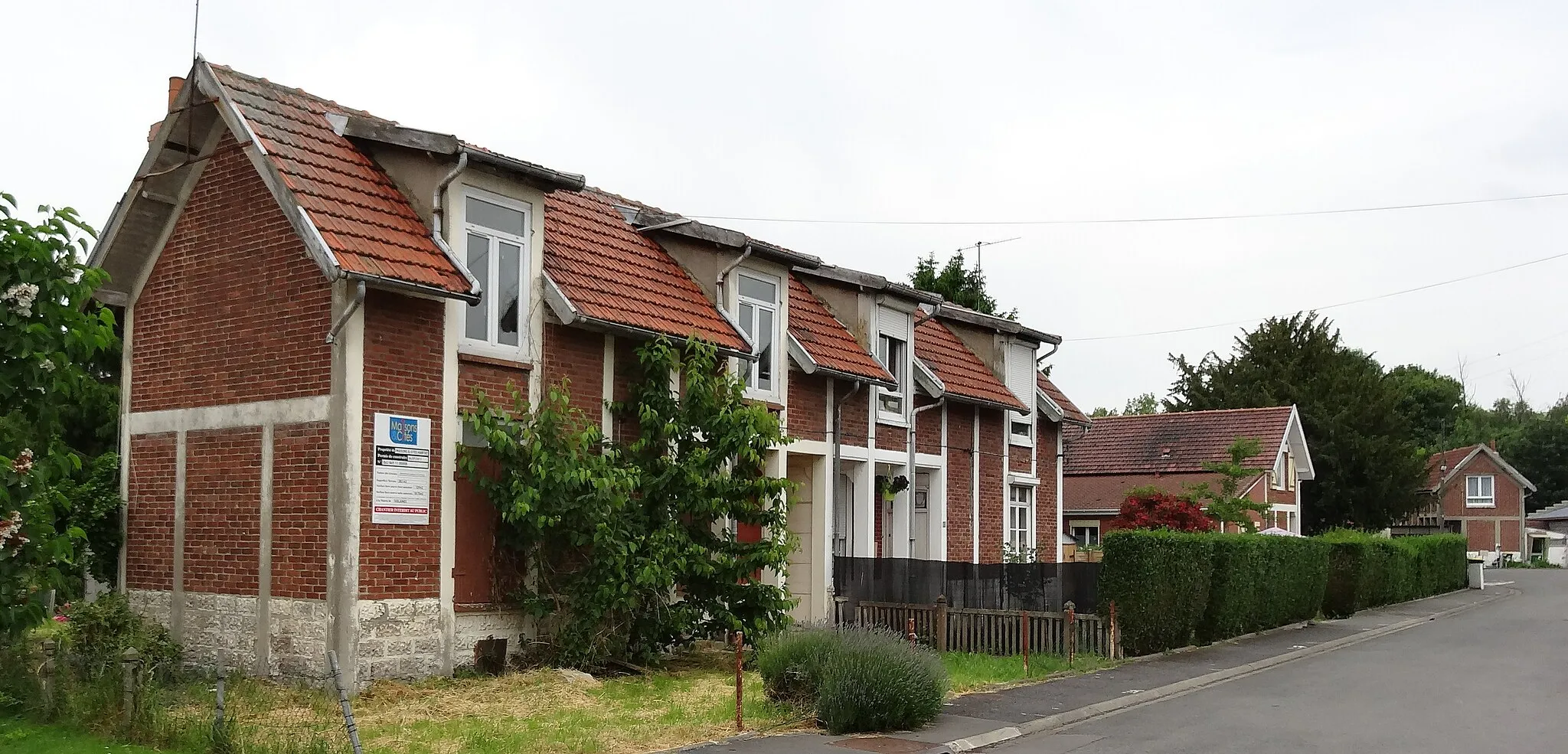 Photo showing: Cité d'Auchy du rivage de la Compagnie des mines de Béthune dans le bassin minier du Nord-Pas-de-Calais, Violaines, Pas-de-Calais, Nord-Pas-de-Calais, France. La cité d'Auchy est inscrite sur la liste du patrimoine mondial de l'Unesco le 30 juin 2012 et y constitue le site no 77.