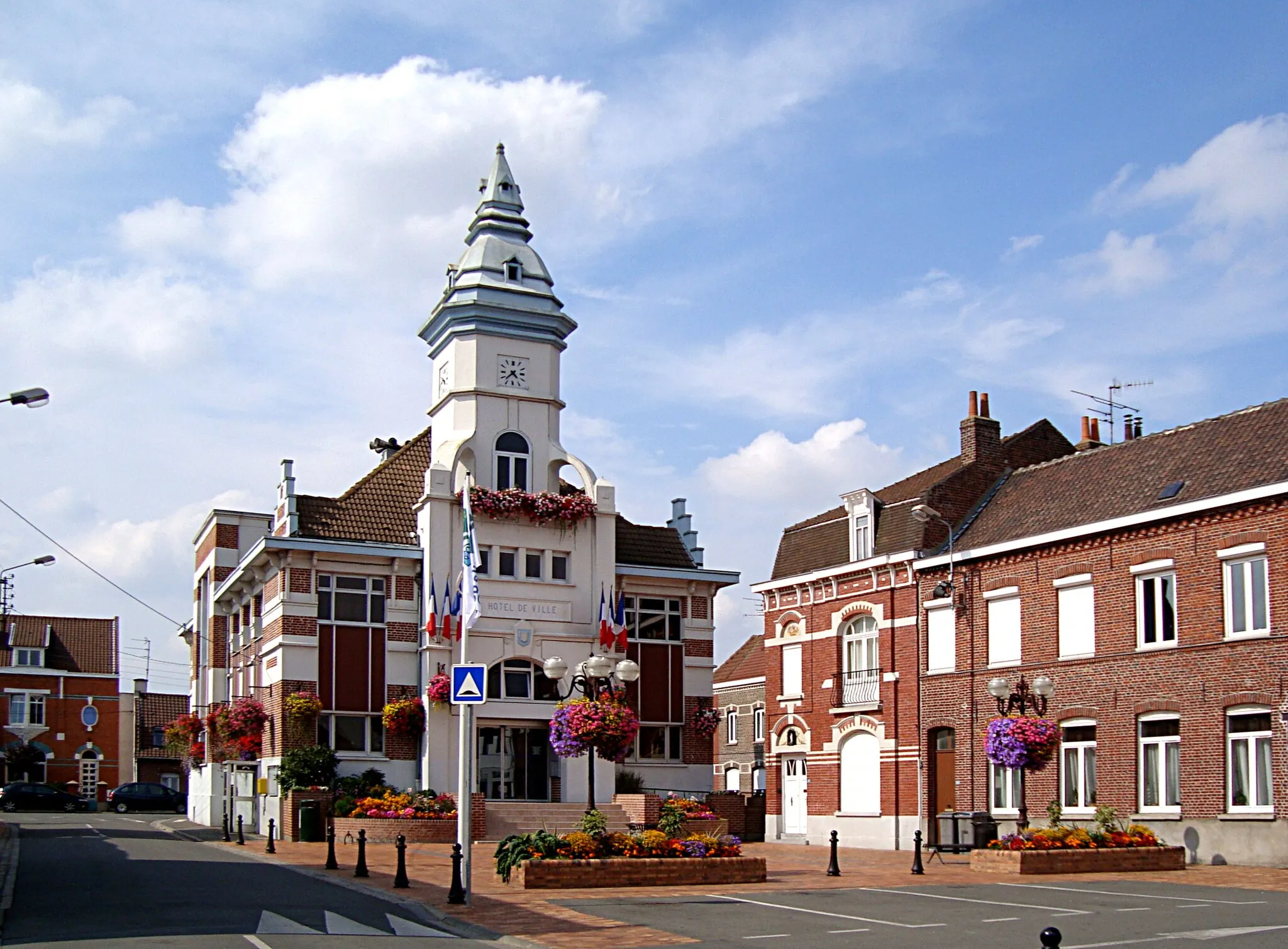 Photo showing: L'hôtel de ville de Wavrin (Nord).