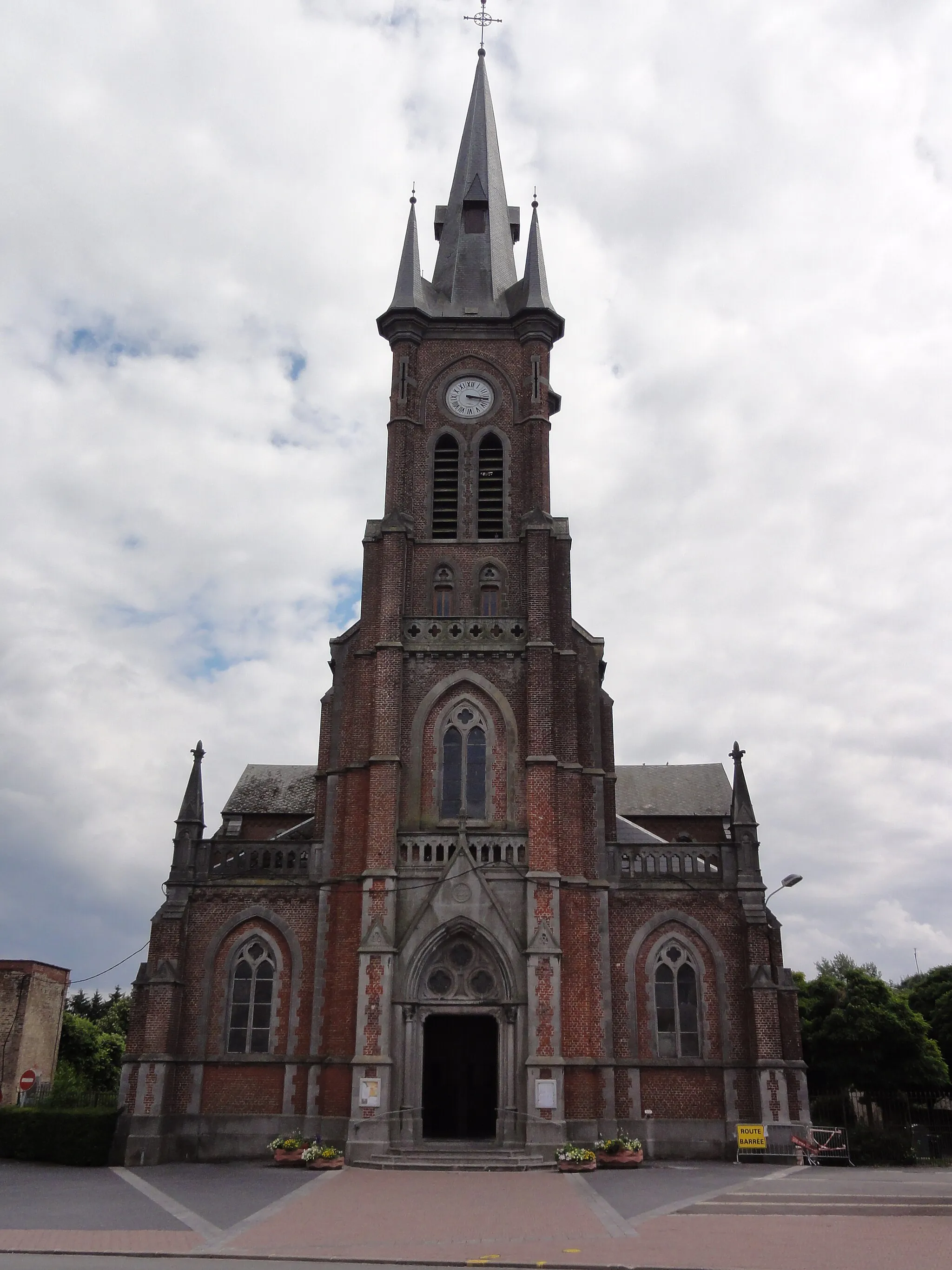 Photo showing: Wignehies (Nord, Fr) église, façade