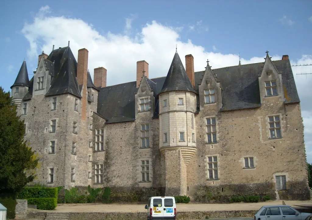 Photo showing: Château de Baugé. Façade Nord
