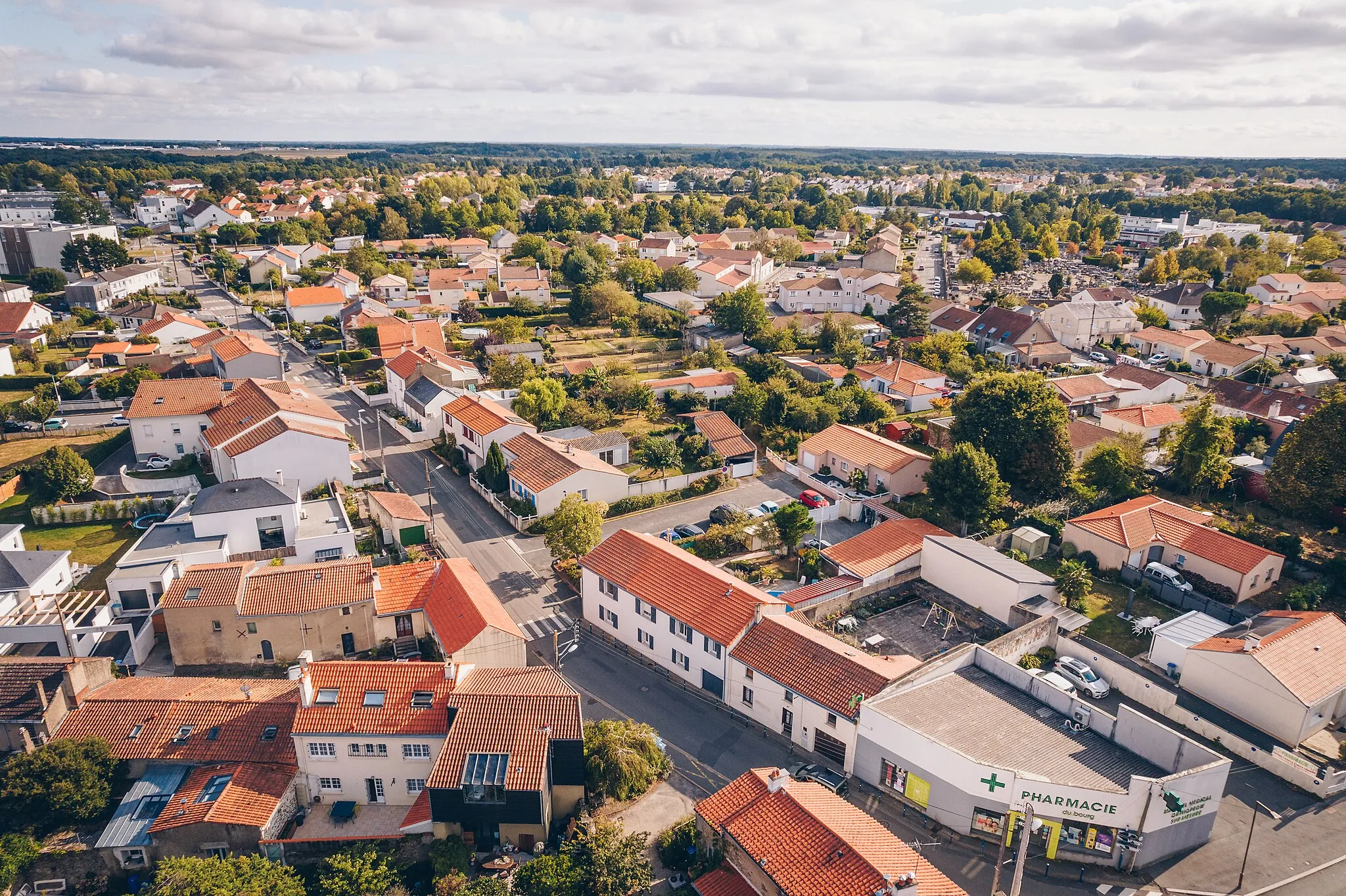 Photo showing: Drone église