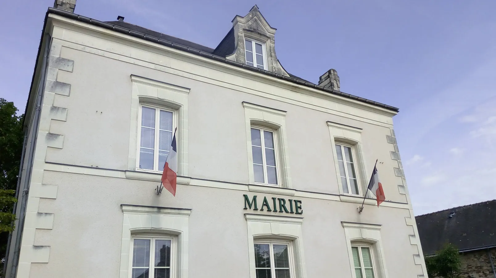 Photo showing: Mairie de la commune de Cantenay-Épinard (Maine-et-Loire, France).