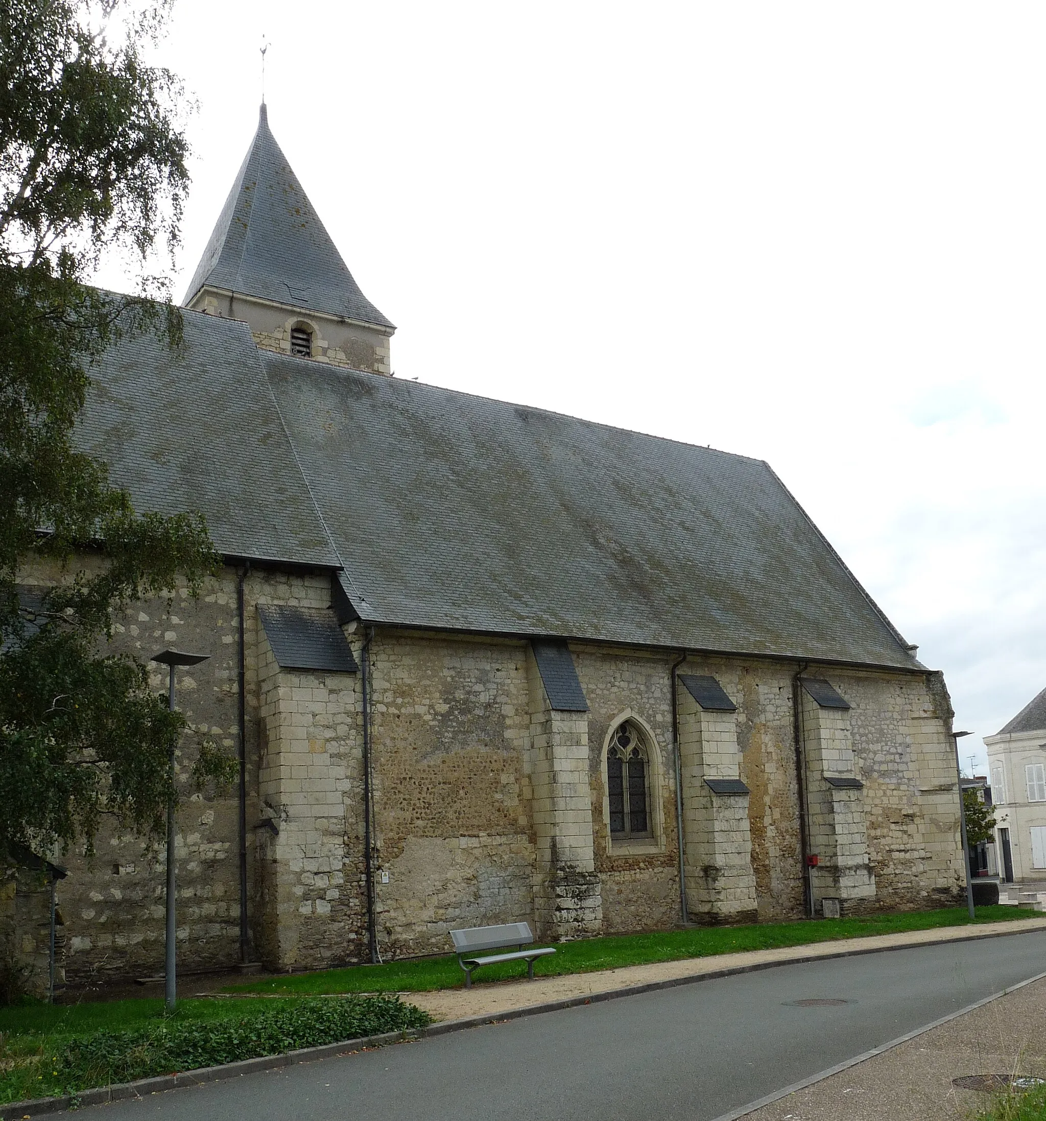 Photo showing: Extérieur de l'église Saint-Blaise à Corné (49).