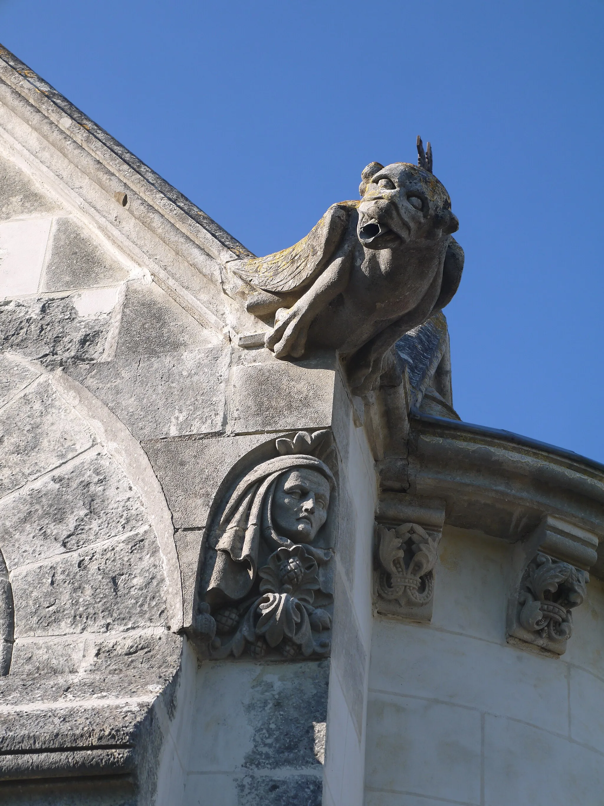 Photo showing: Chapelle du cimetière (détail).