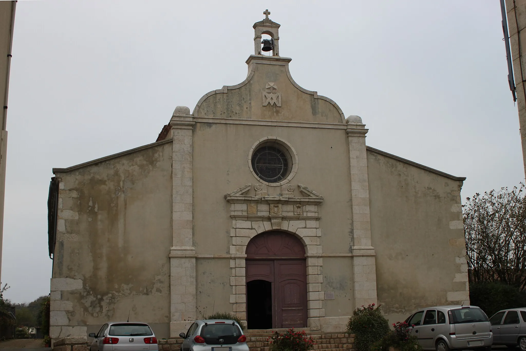 Photo showing: This building is indexed in the base Mérimée, a database of architectural heritage maintained by the French Ministry of Culture, under the reference PA85000008 .