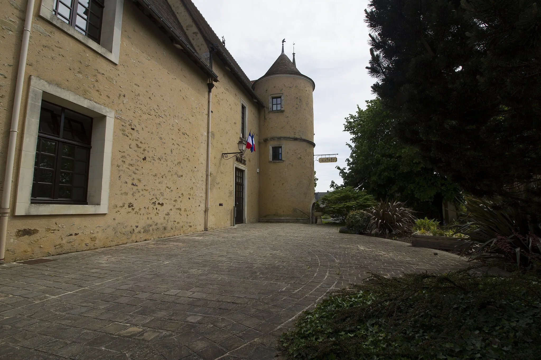 Photo showing: Mairie de Laigné-en-Belin