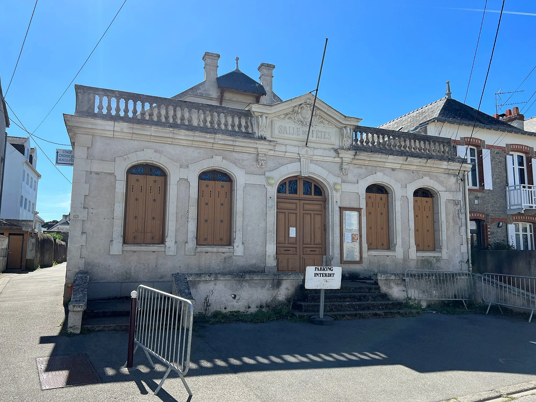 Photo showing: Salle des Fêtes, Le Croisic.