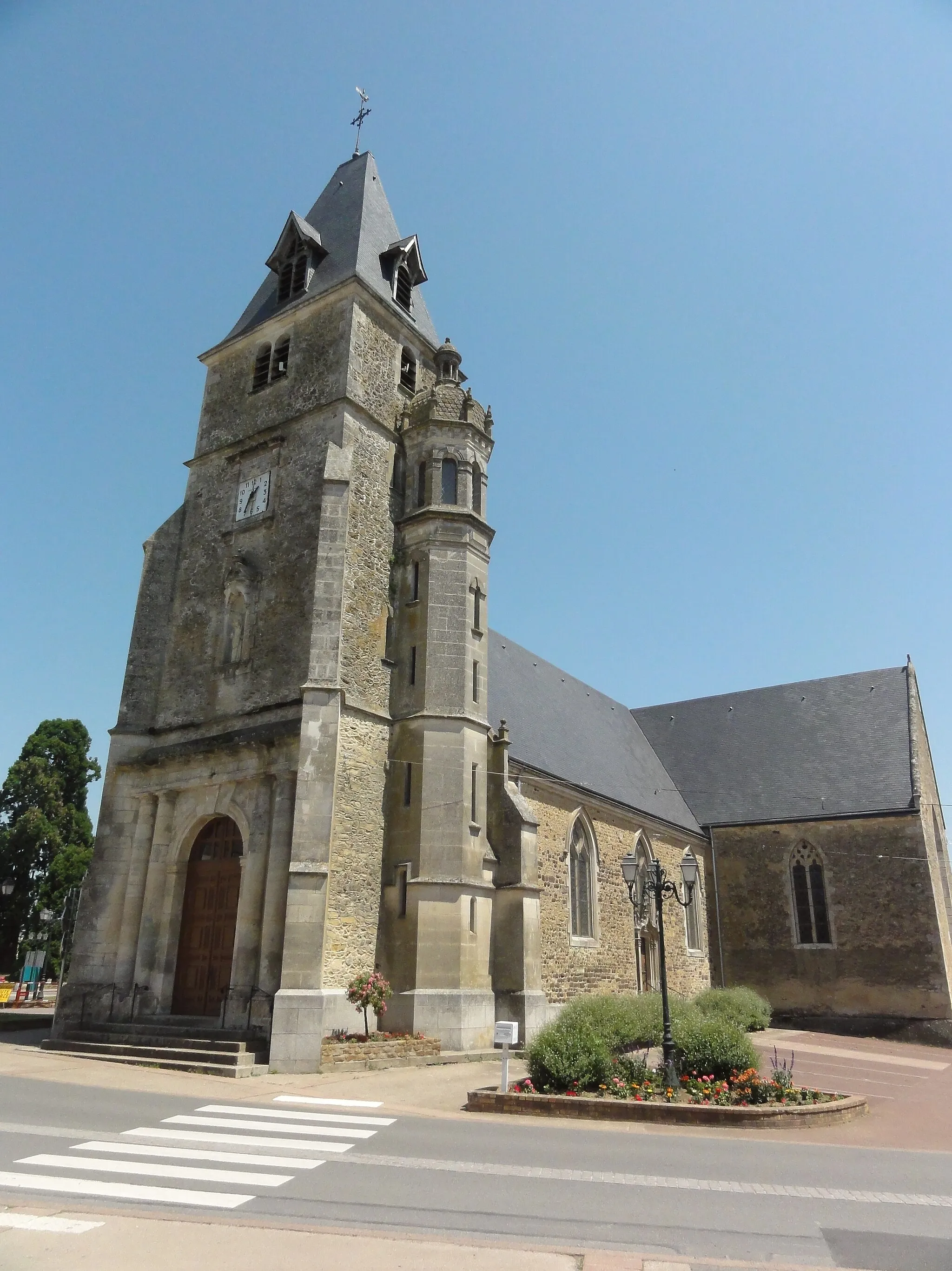 Photo showing: Marolles-les-Braults (Sarthe) église extérieur