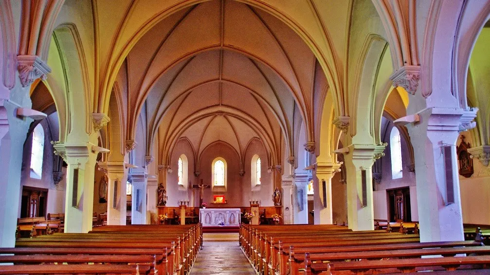 Photo showing: église St Pierre