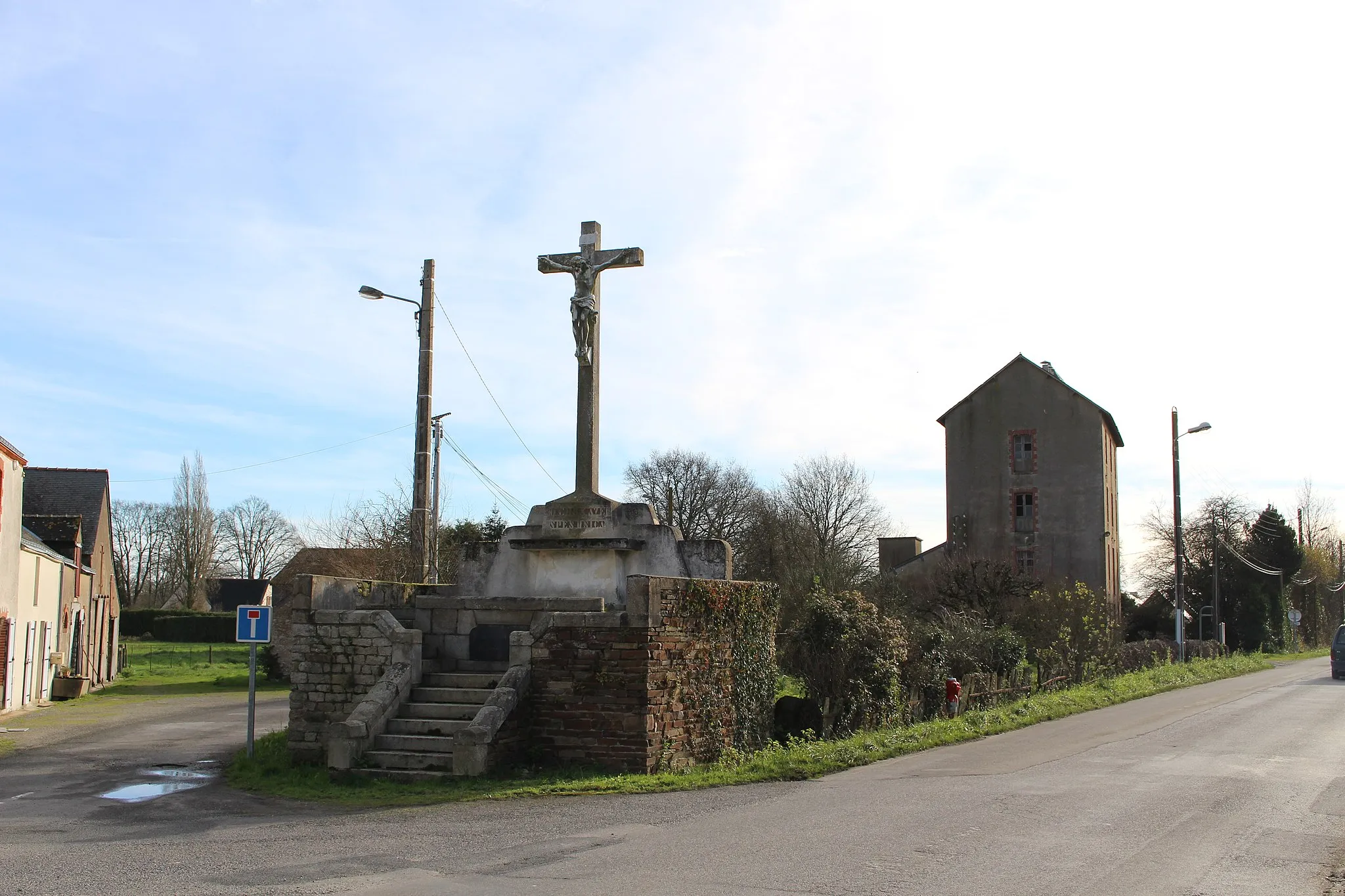 Photo showing: Calvaire de la croix Perroche. (Notre-Dame-des-Landes, Loire-Atlantique).