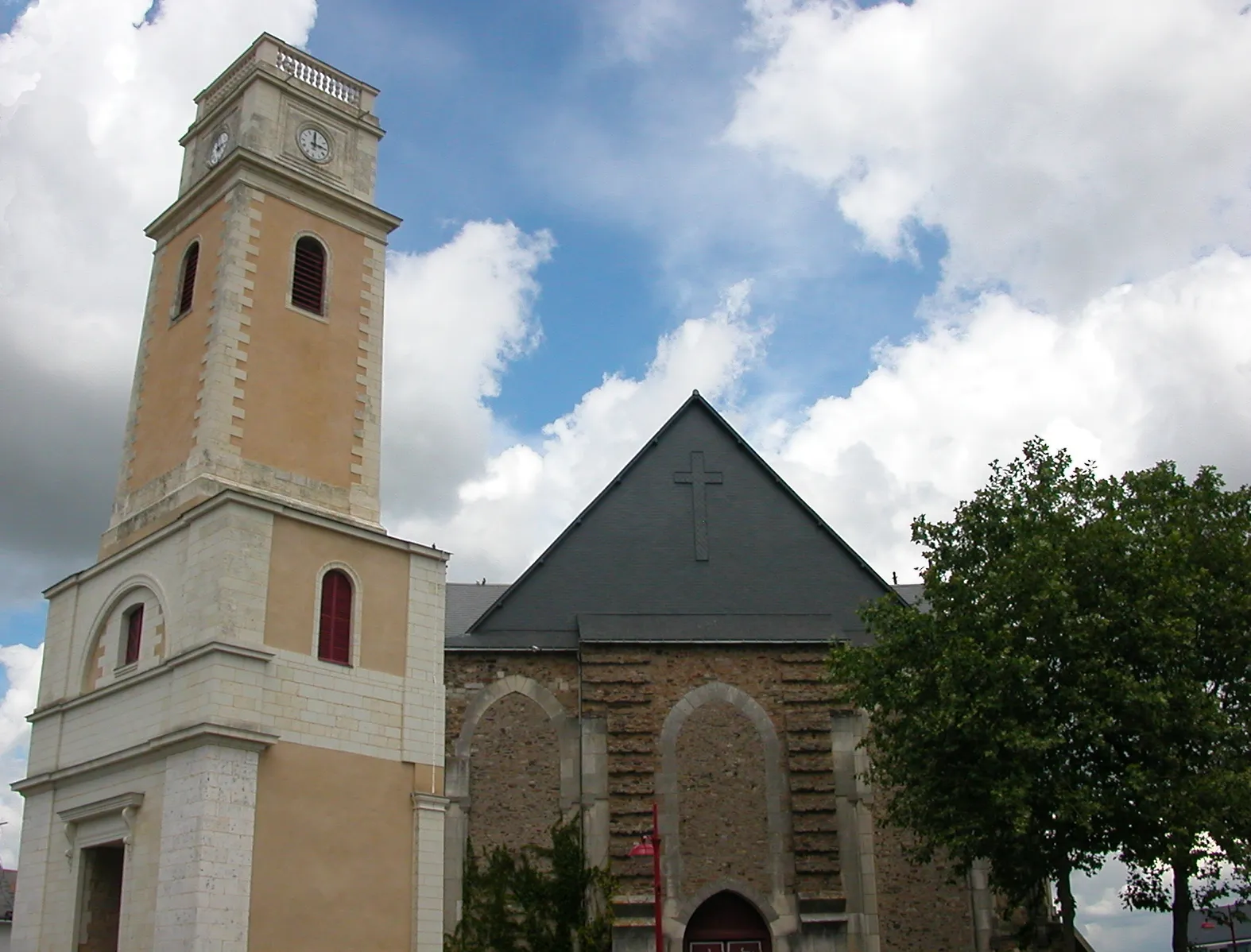 Photo showing: Church of Nort-sur-Erdre
