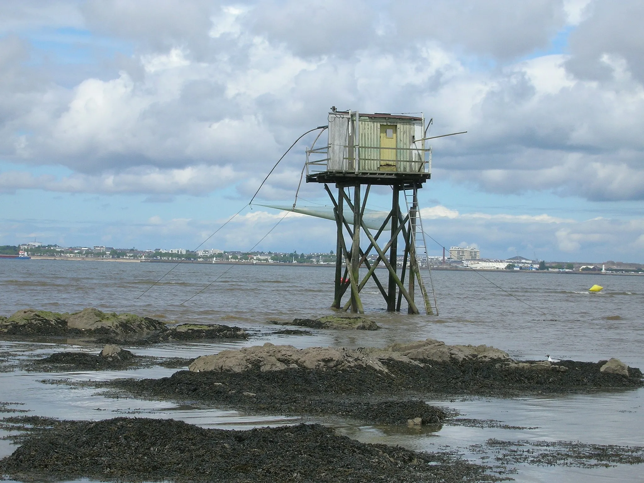 Photo showing: Une pêcherie au carrelet à Saint-Brevin-les-Pins