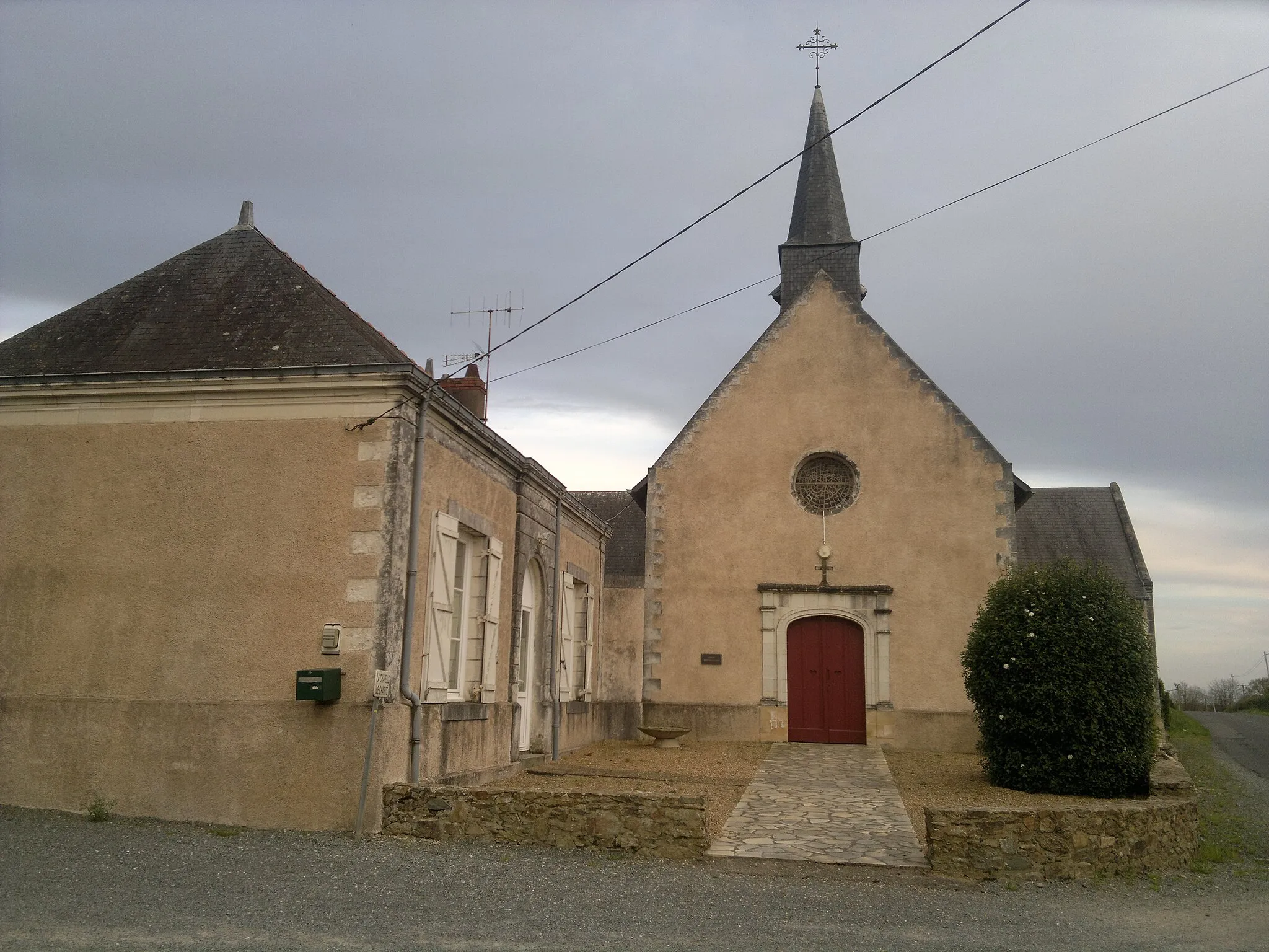 Photo showing: Chapelle Notre-Dame de Charité, Fr-49-Saint-Laurent-de-la-Plaine.