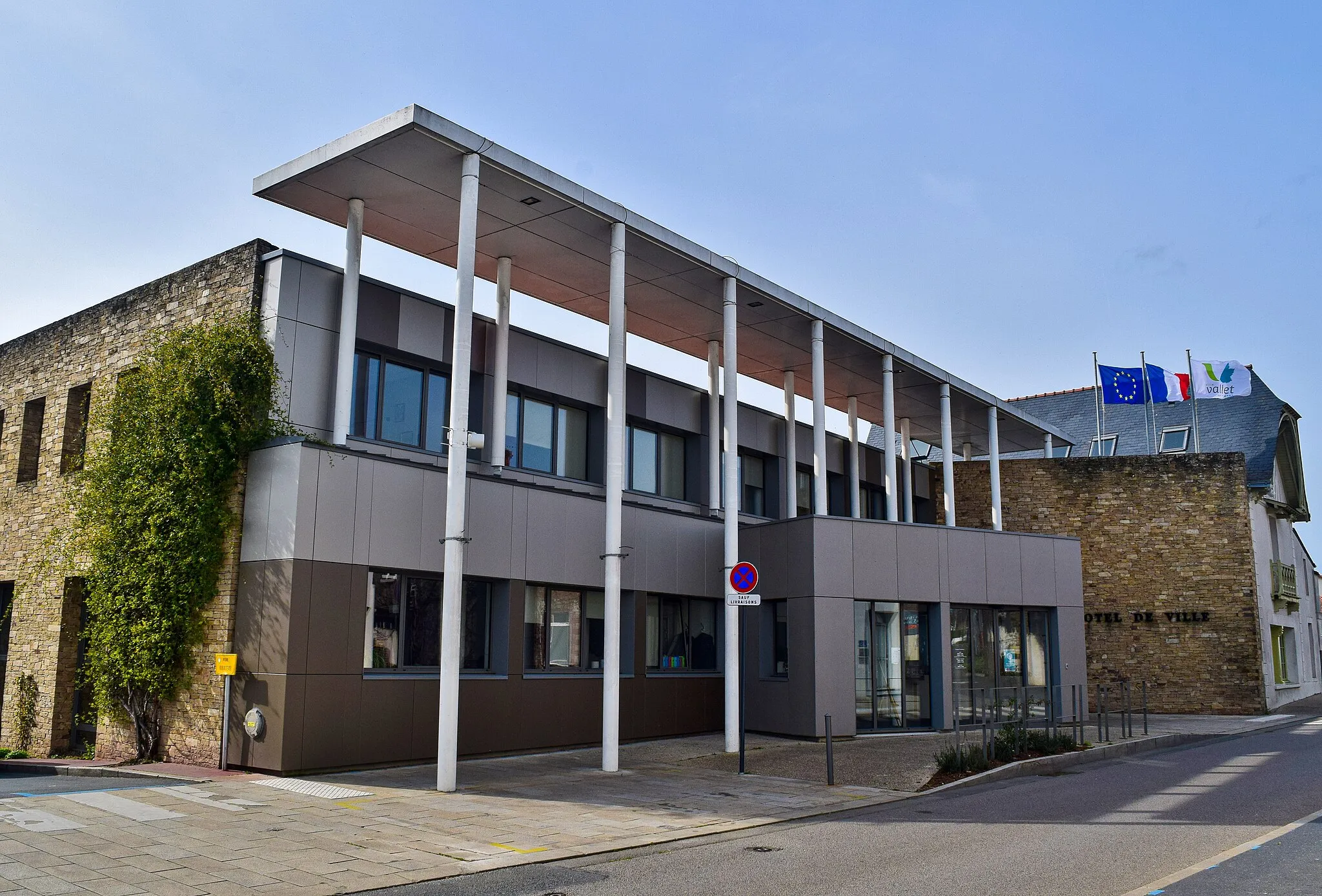 Photo showing: L'hôtel de ville de Vallet