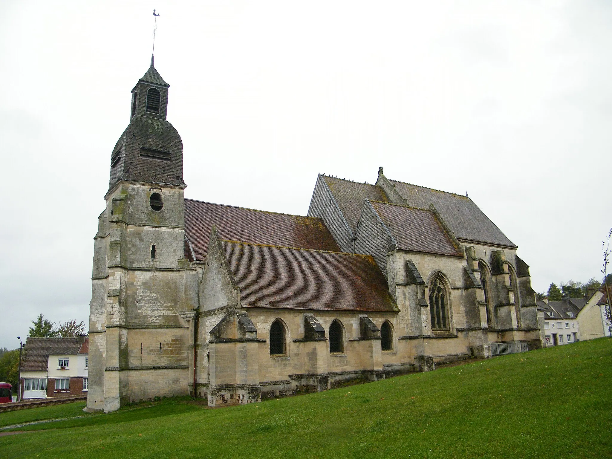 Photo showing: Airaines, Somme, Fr, église Saint-Denis, côté sud.