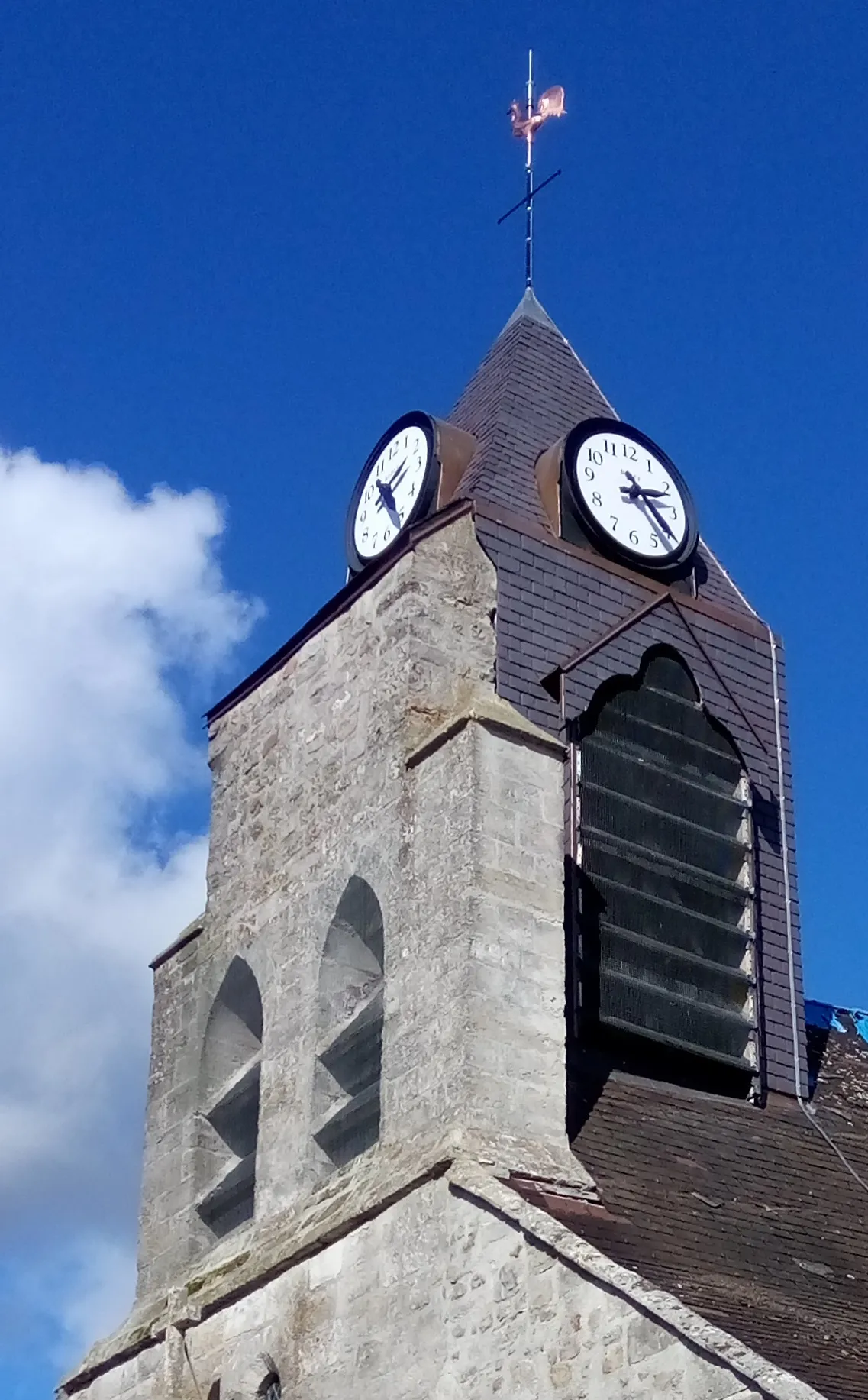 Photo showing: Notre nouveau clocher après réfection. 
Celui-ci avait été endommagé par la foudre le 17 juin 2016.