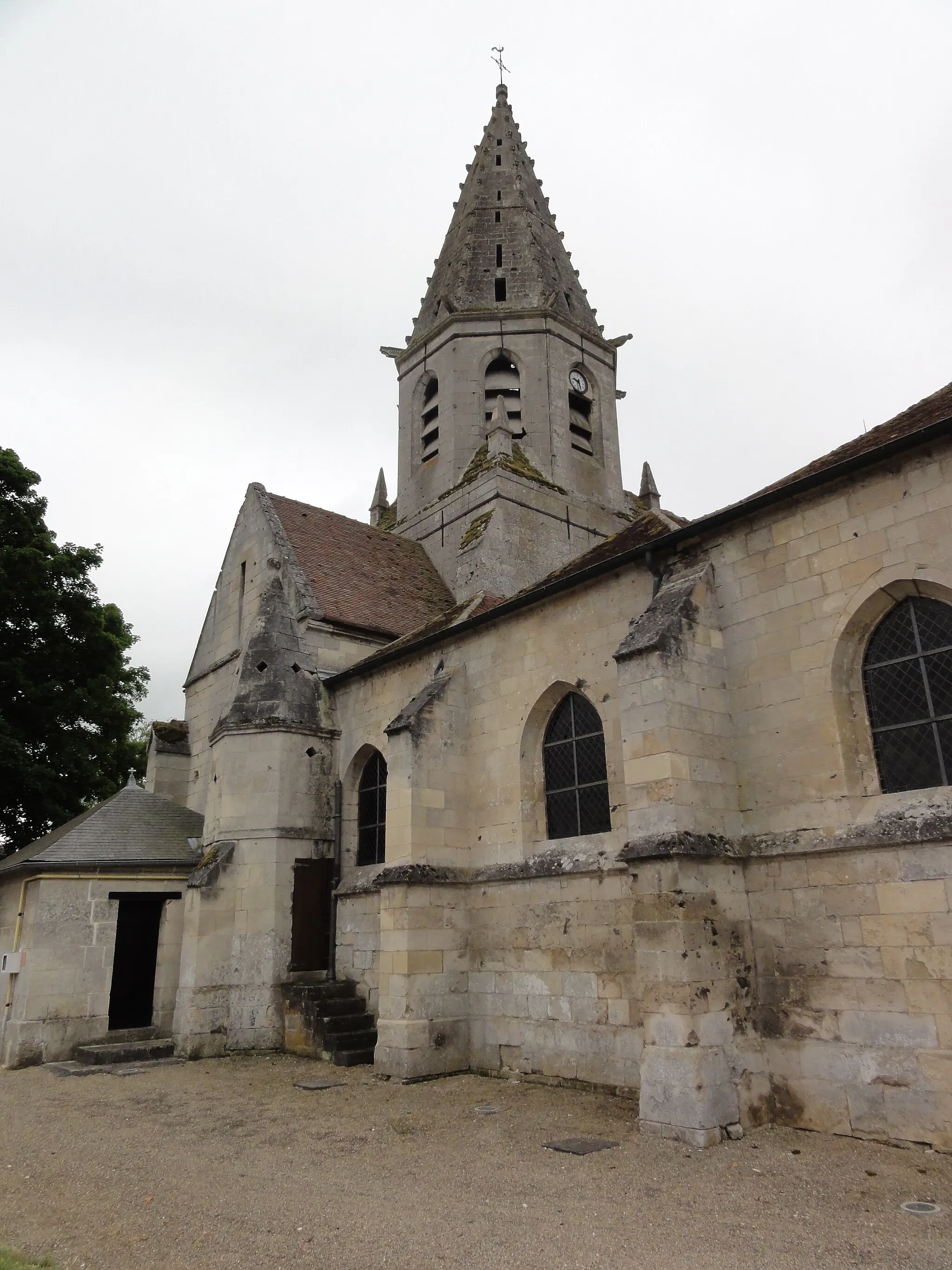 Photo showing: Belleu (Aisne) église