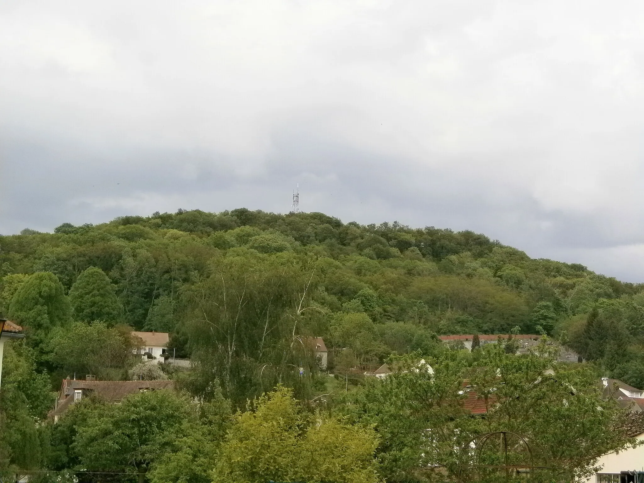 Photo showing: Le mont Ganelon, vu depuis Clairoix