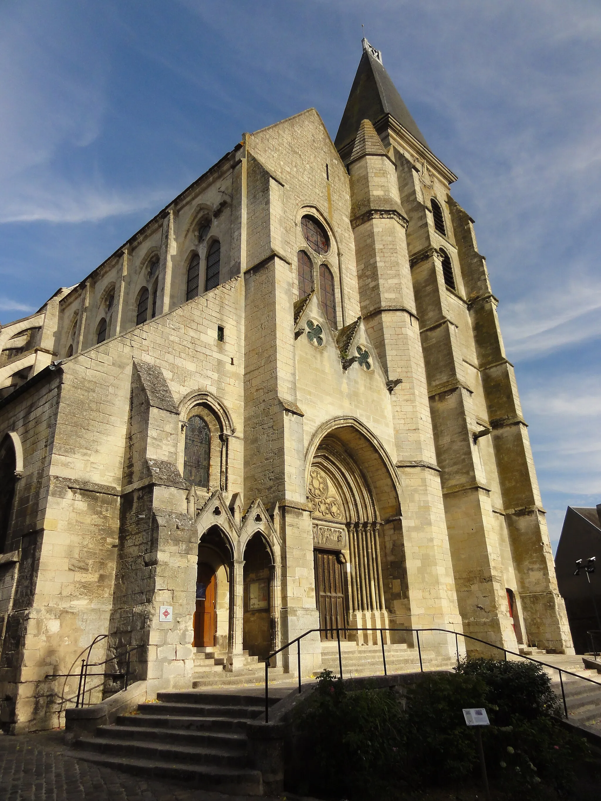 Photo showing: Façade occidentale.