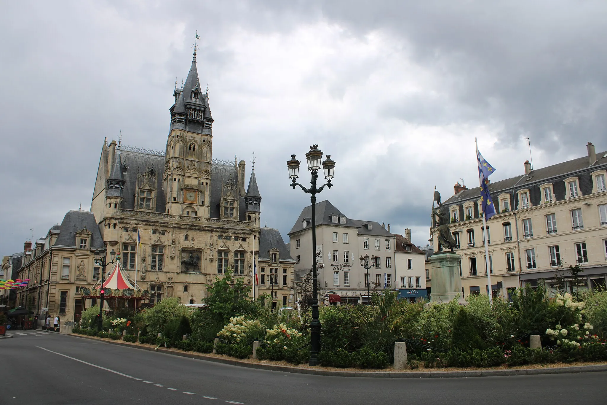 Photo showing: This building is indexed in the base Mérimée, a database of architectural heritage maintained by the French Ministry of Culture, under the reference PA00114622 .