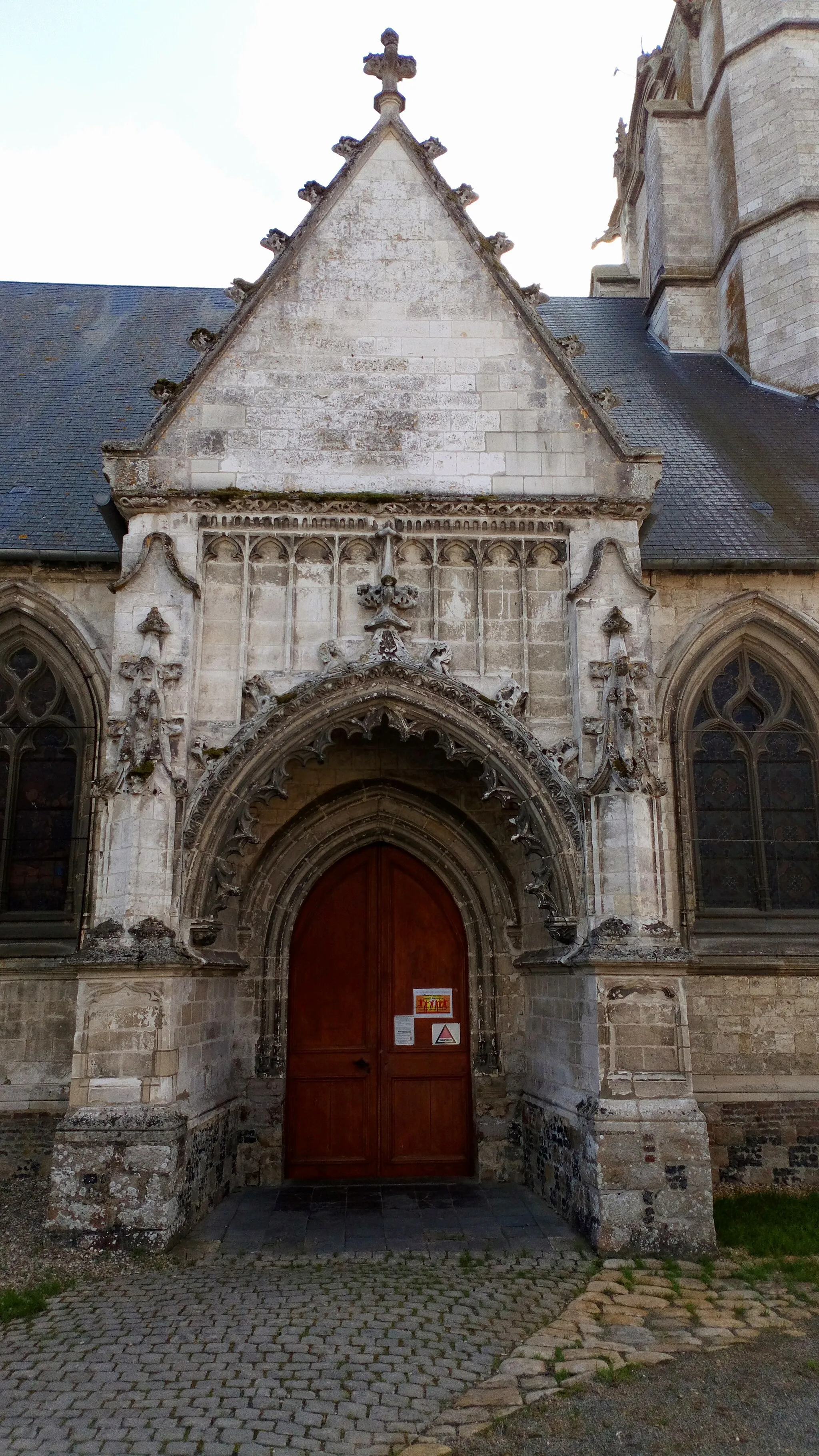Photo showing: Crécy-en-Ponthieu, église Saint-Séverin, portail nord.